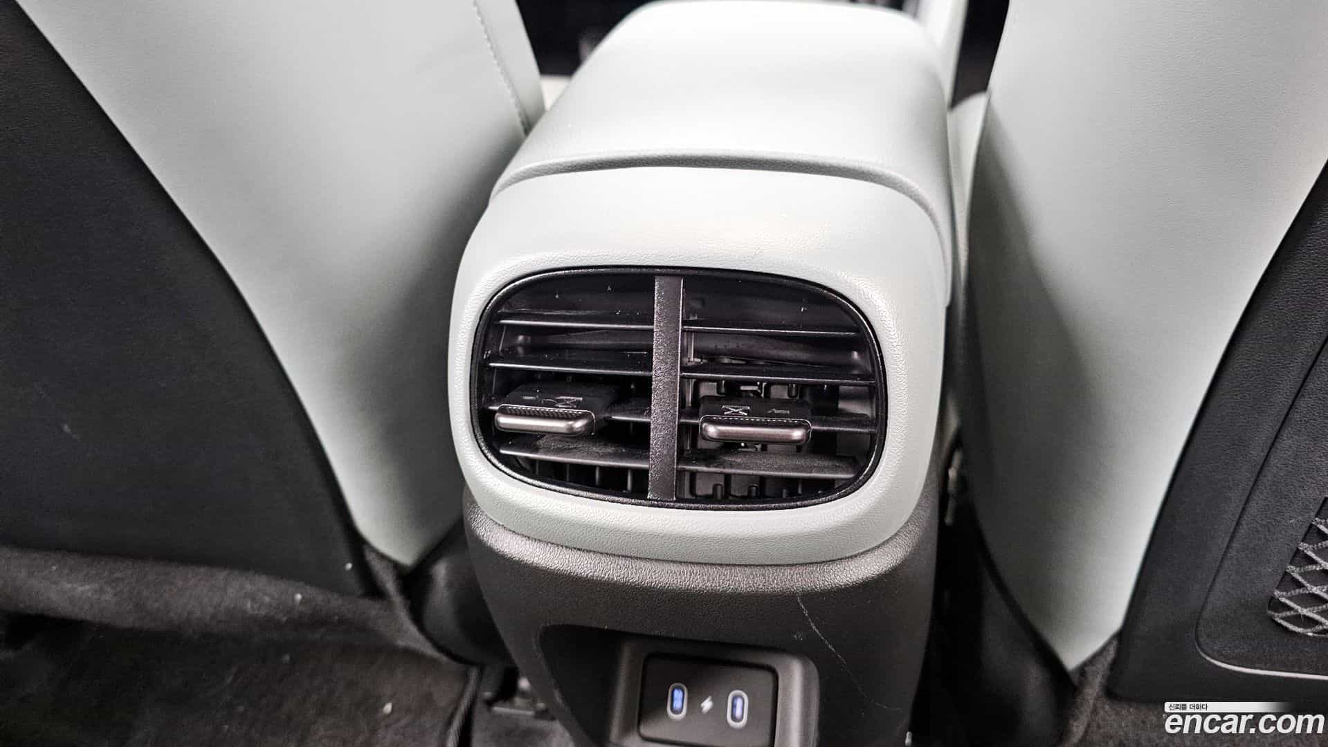 AVANTE Hyundai 2023.4-OPTION-044