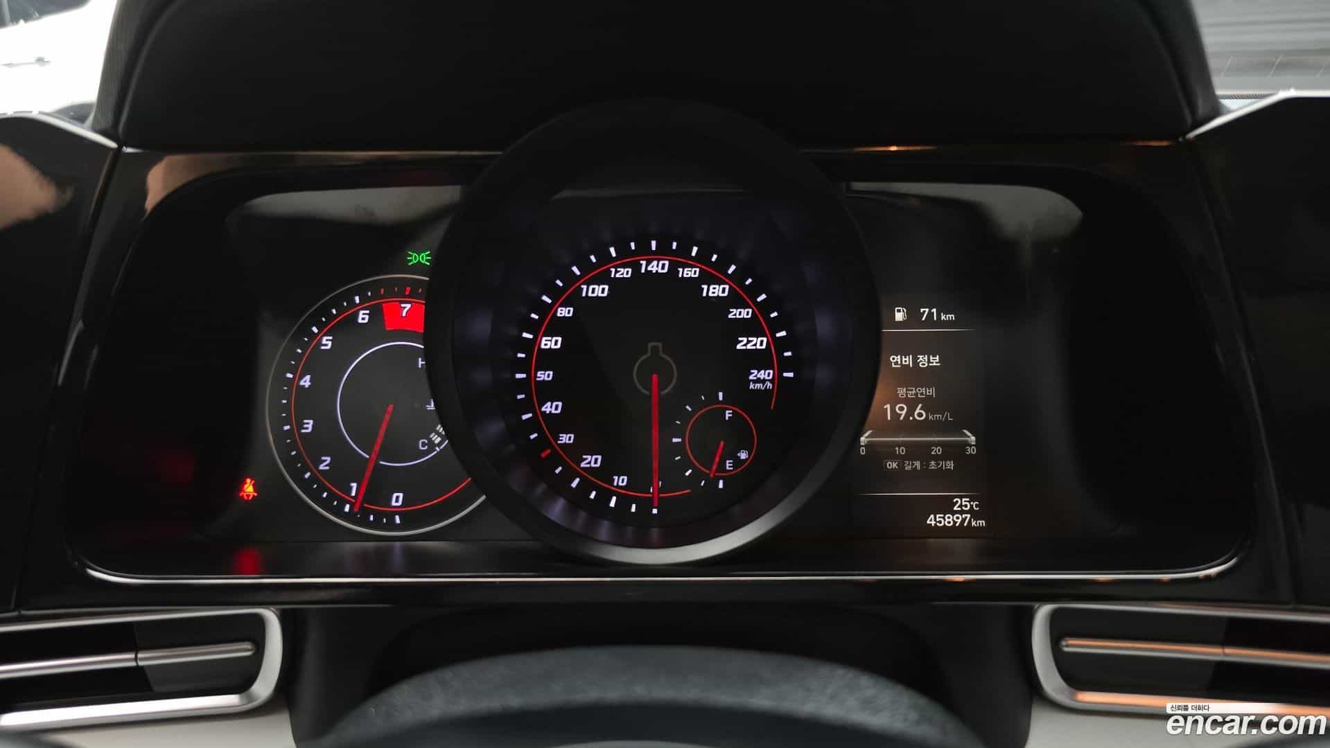 AVANTE Hyundai 2022.3-INNER-008