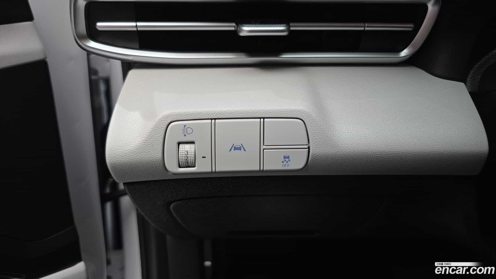 AVANTE Hyundai 2022.3-OPTION-023