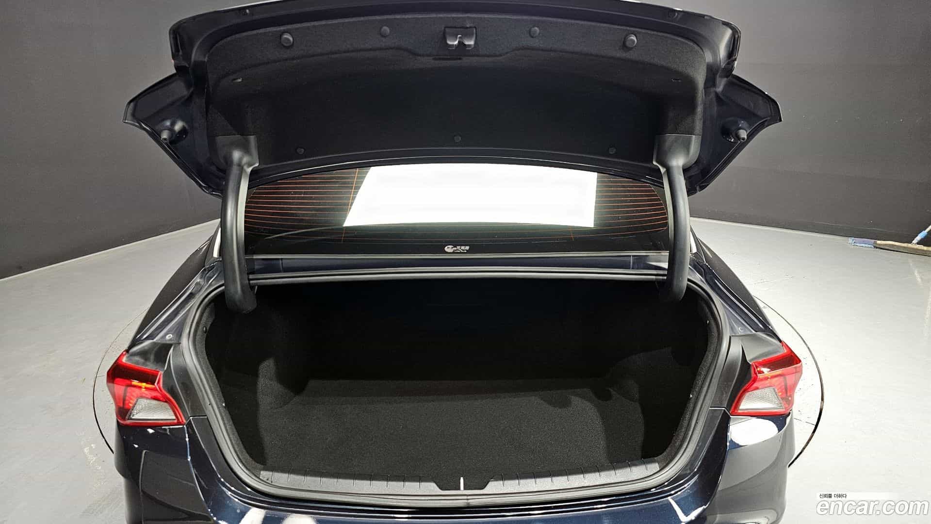 K5 Kia 2021.1-OPTION-024