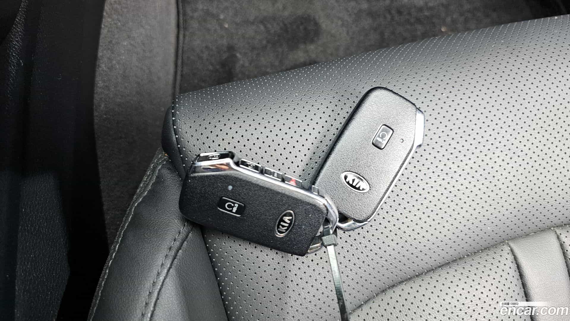 K5 Kia 2021.1-OPTION-042