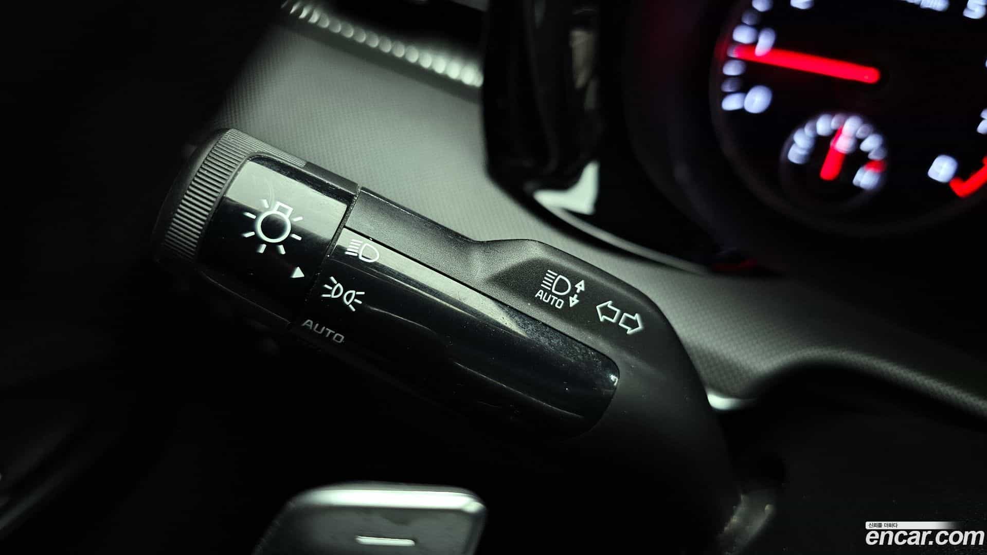 K5 Kia 2021.1-OPTION-043