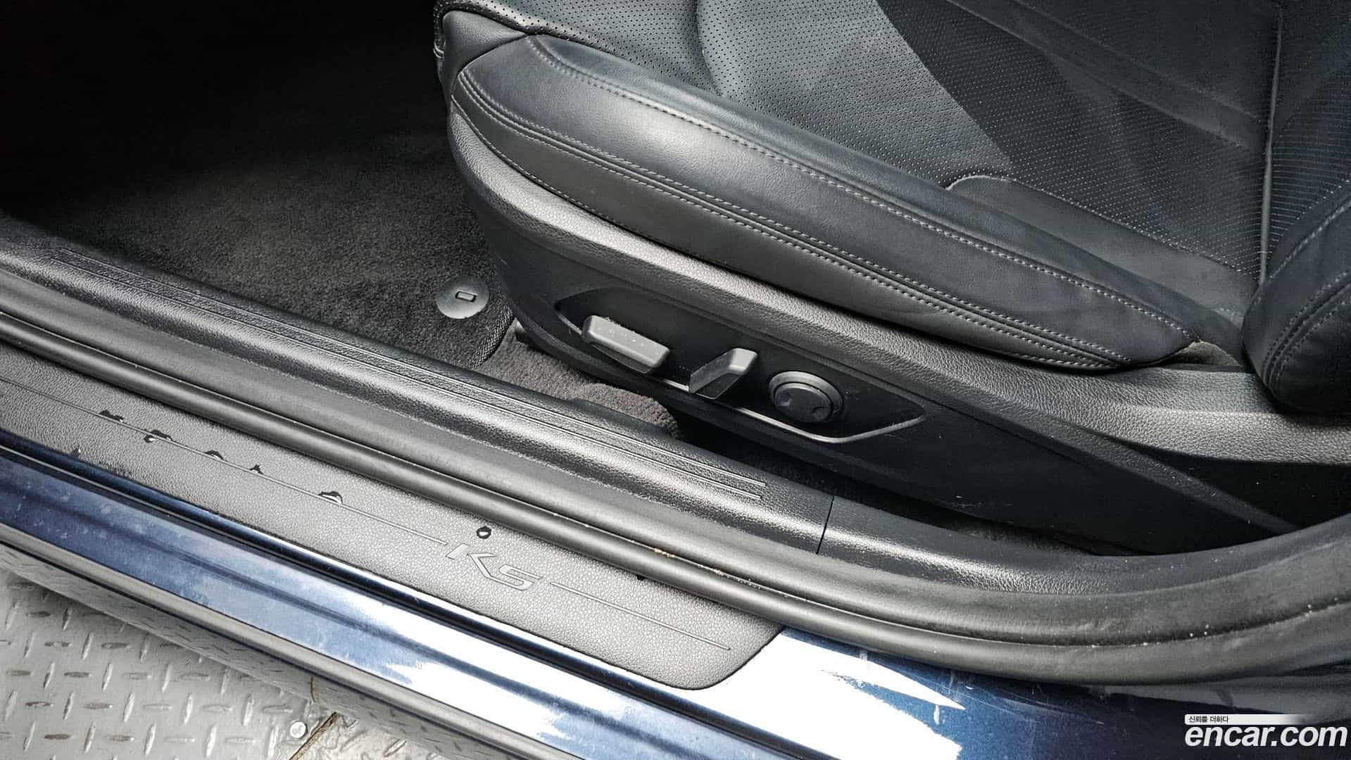 K5 Kia 2021.1-OPTION-045