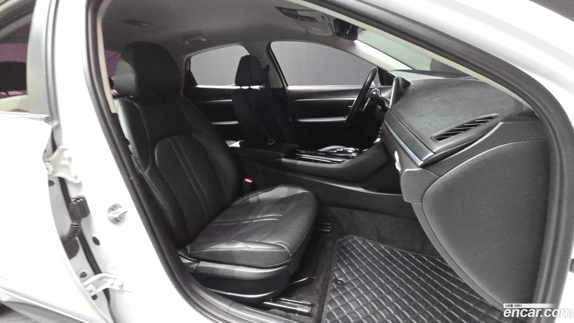 Sonata Hyundai 2019.3-OPTION-015