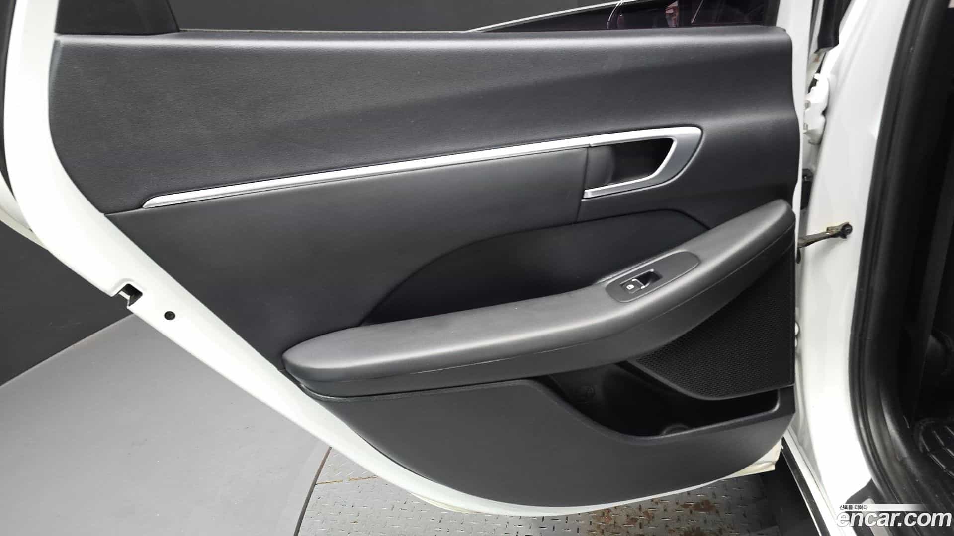 Sonata Hyundai 2019.3-INNER-035