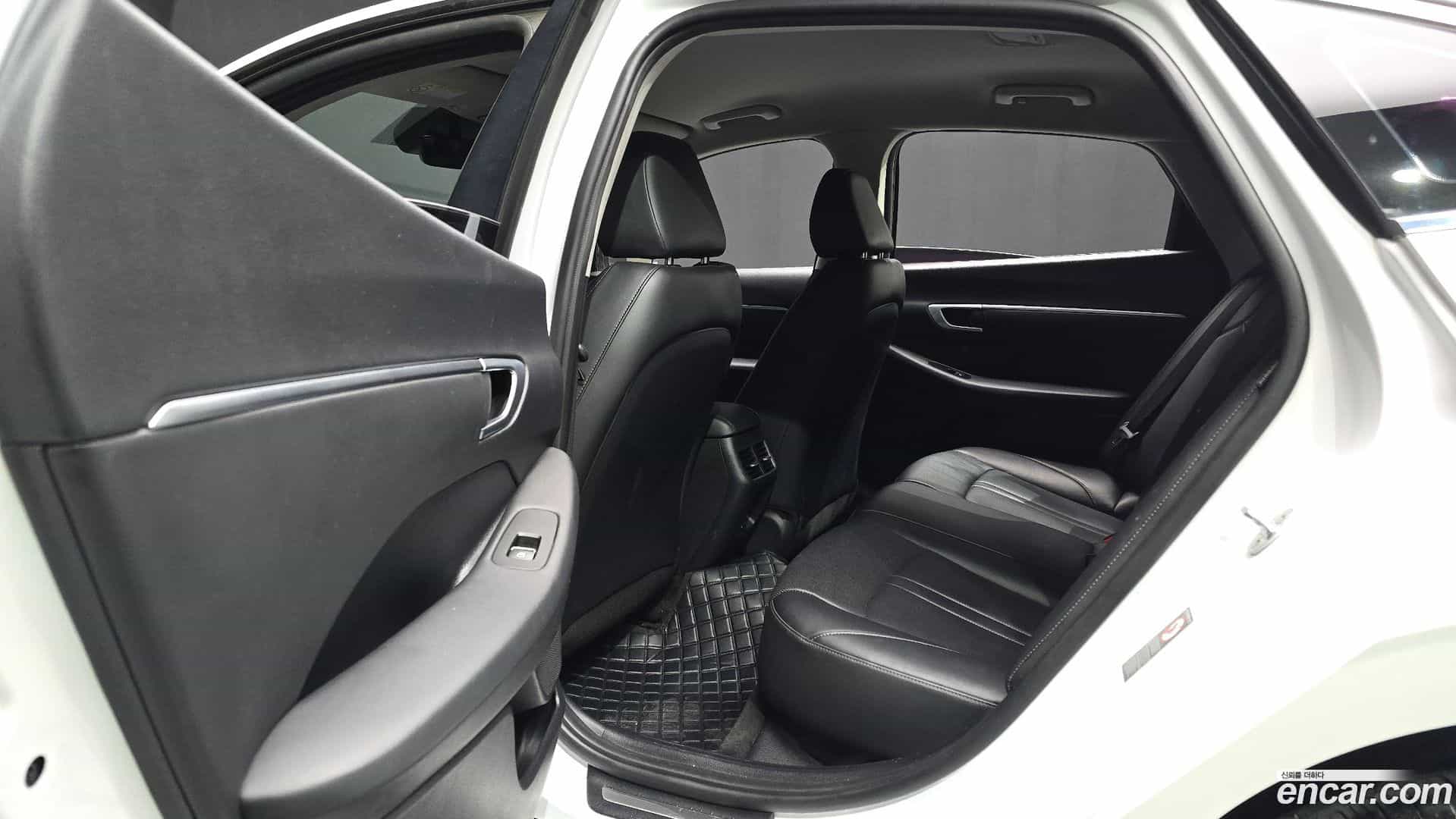 Sonata Hyundai 2019.3-INNER-036