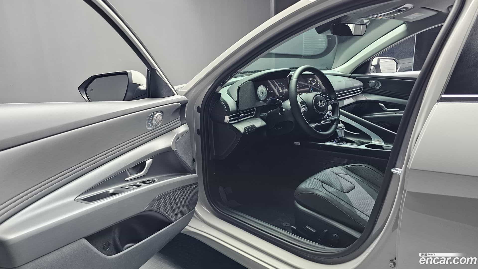 AVANTE Hyundai 2026.3-INNER-010