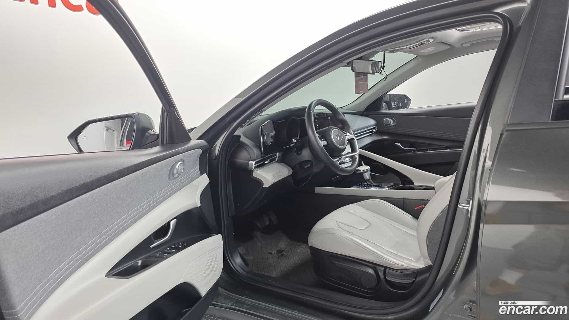 AVANTE Hyundai 2023.2-OPTION-016