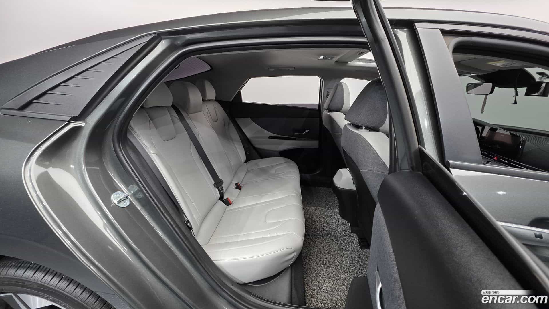 AVANTE Hyundai 2023.2-OPTION-023
