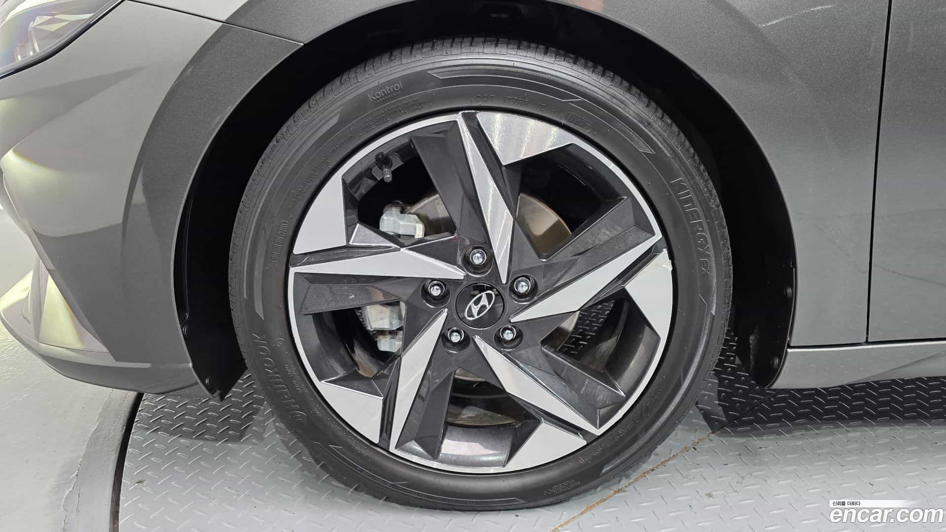 AVANTE Hyundai 2020.5-OUTER-005