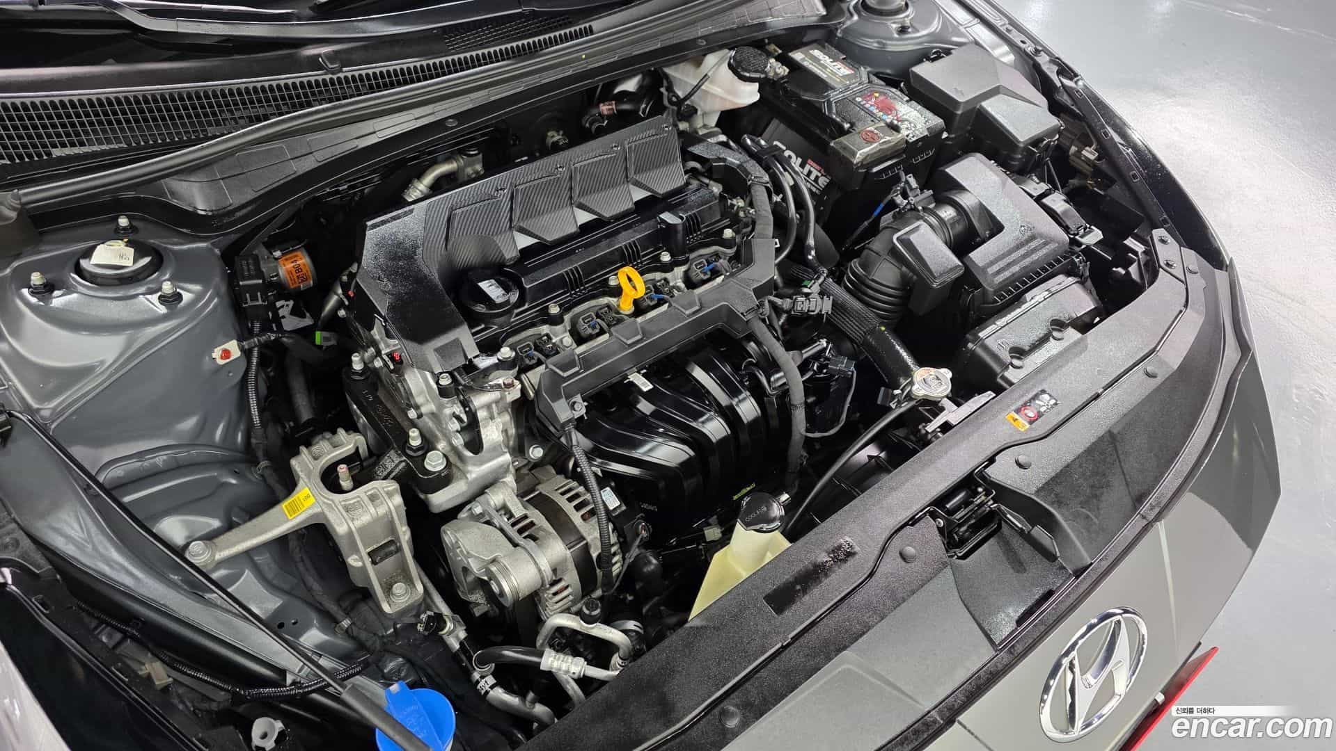 AVANTE Hyundai 2020.5-OUTER-006