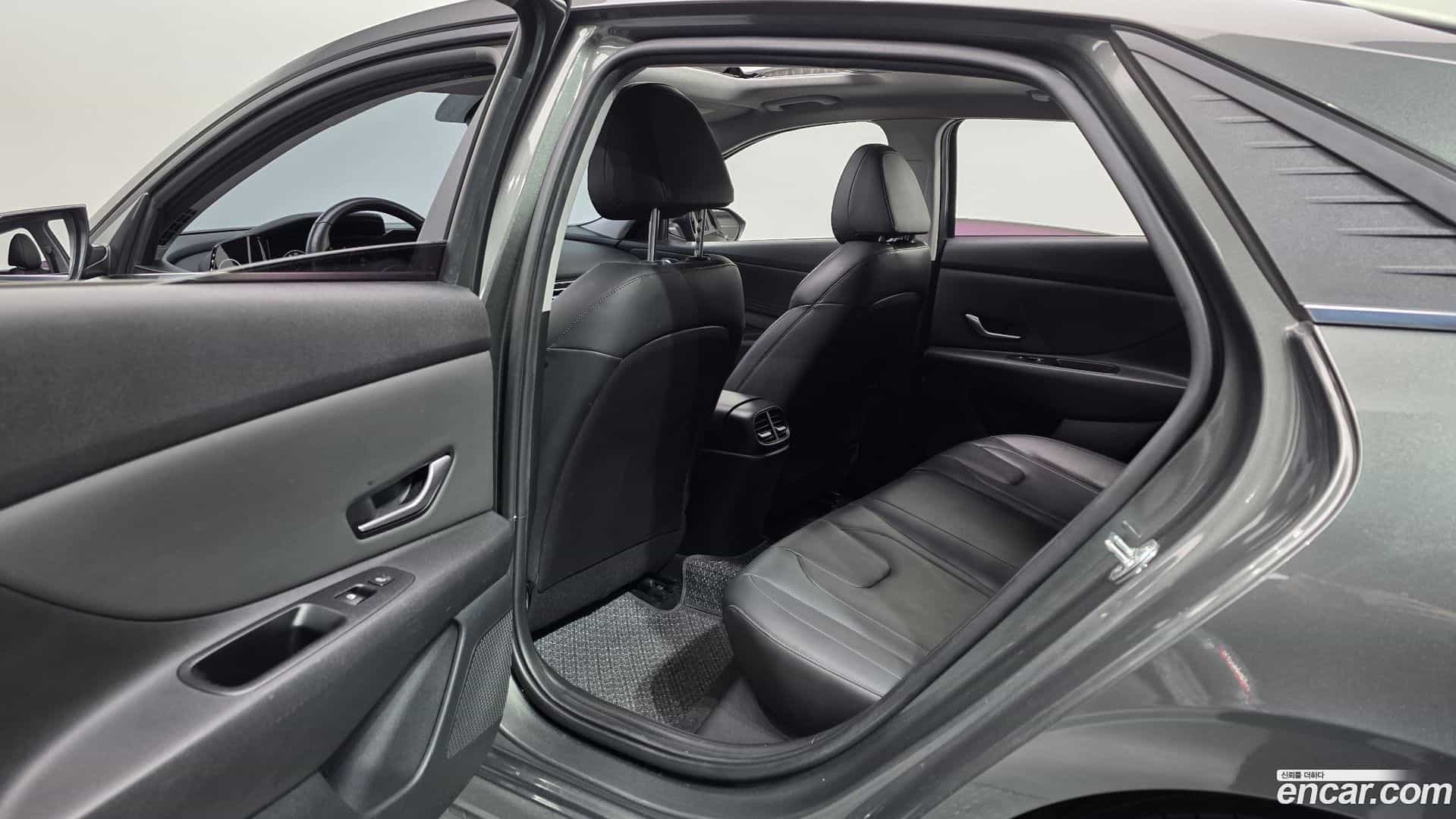AVANTE Hyundai 2020.5-OPTION-015