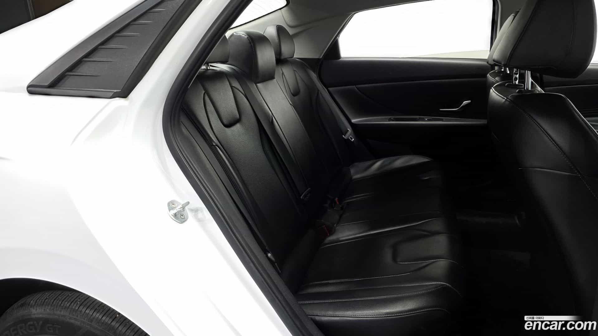 AVANTE Hyundai 2021.8-OPTION-015