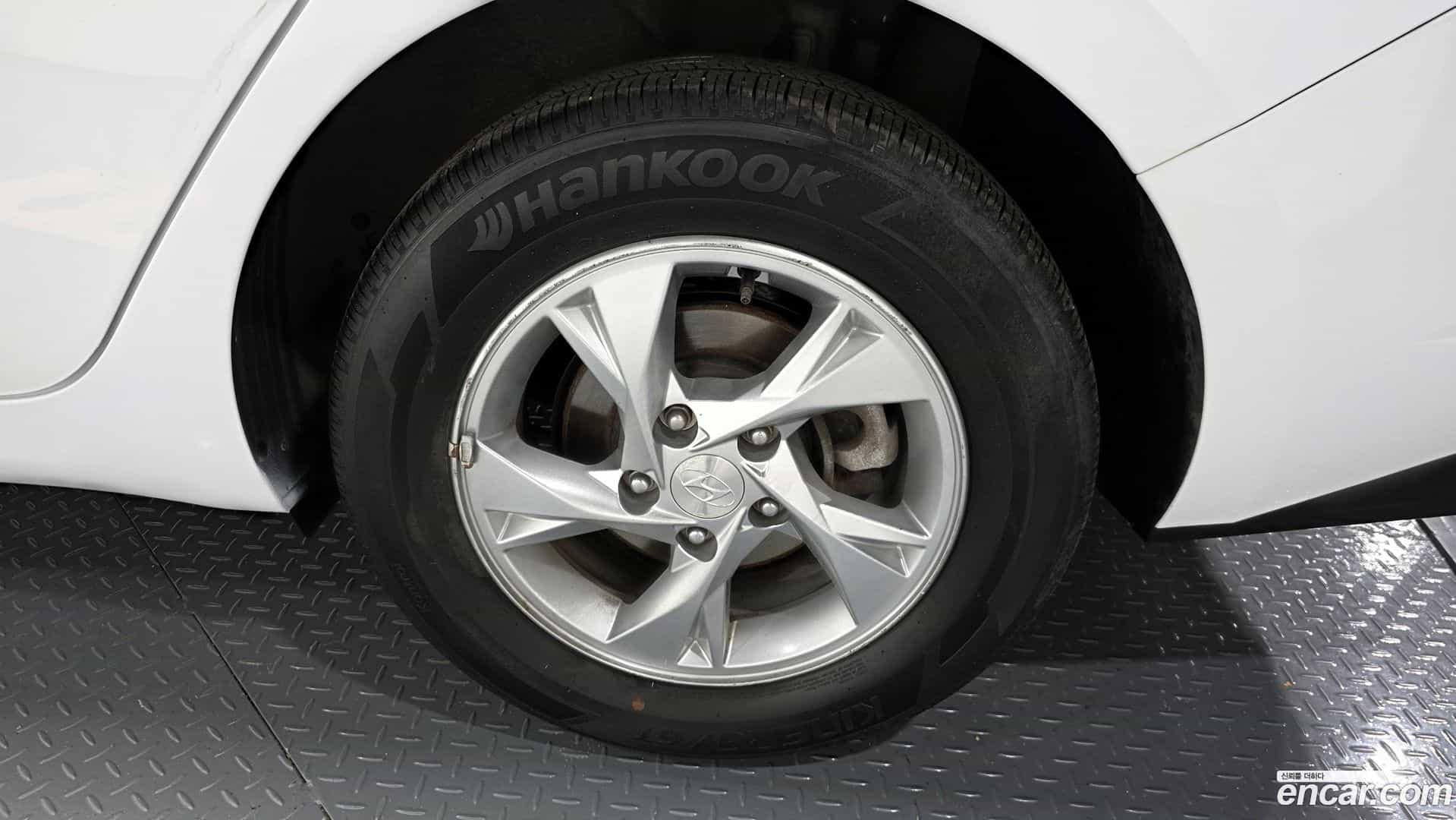 AVANTE Hyundai 2021.8-OUTER-031