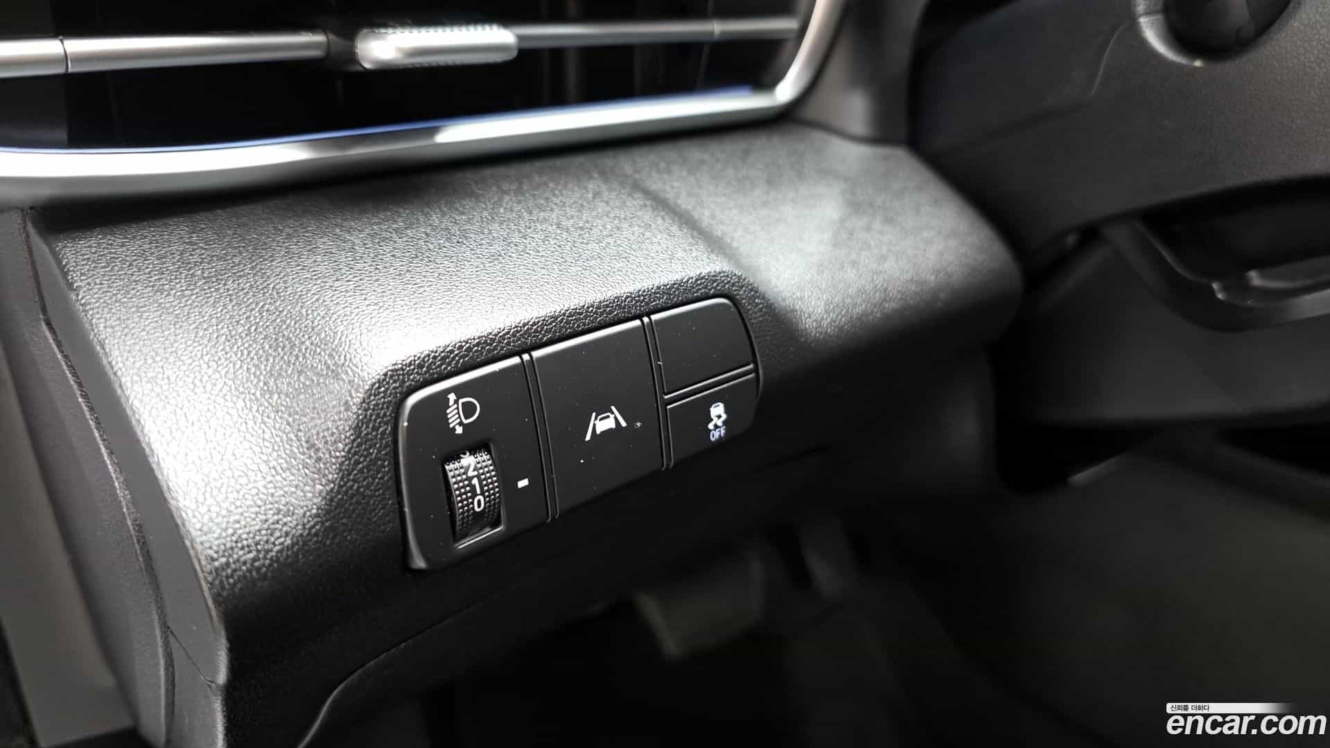 AVANTE Hyundai 2021.8-OPTION-040