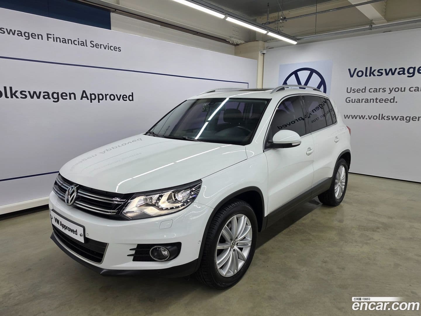 Main__Slider__Photo:Tiguan Volkswagen 2016.5-0