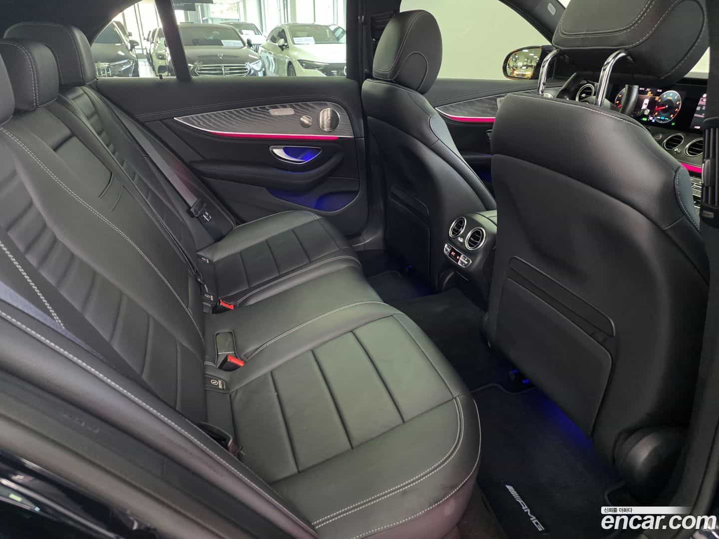 E-Class Mercedes-Benz 2022.1-INNER-010