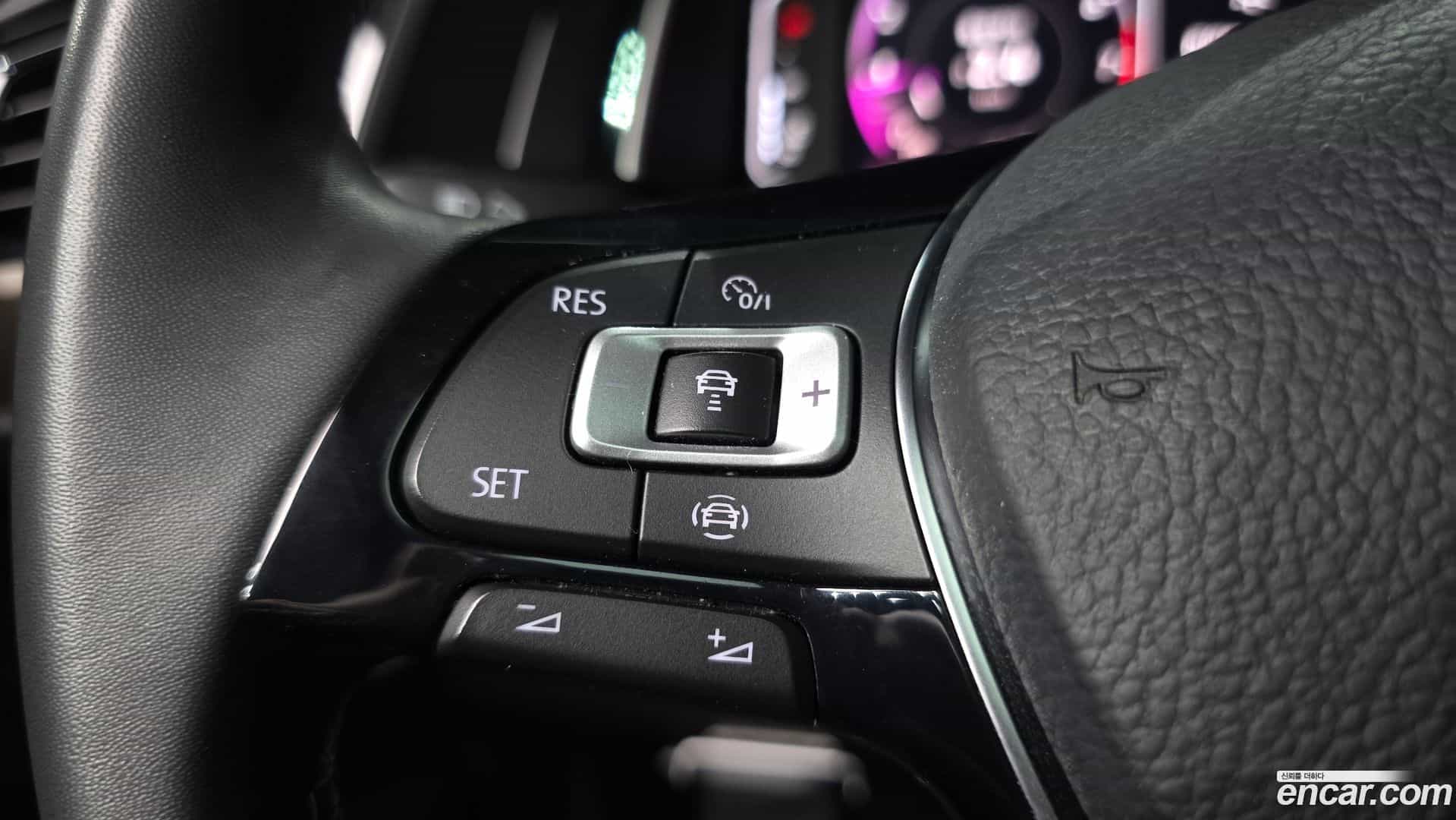 Jetta Volkswagen 2021.6-OPTION-021