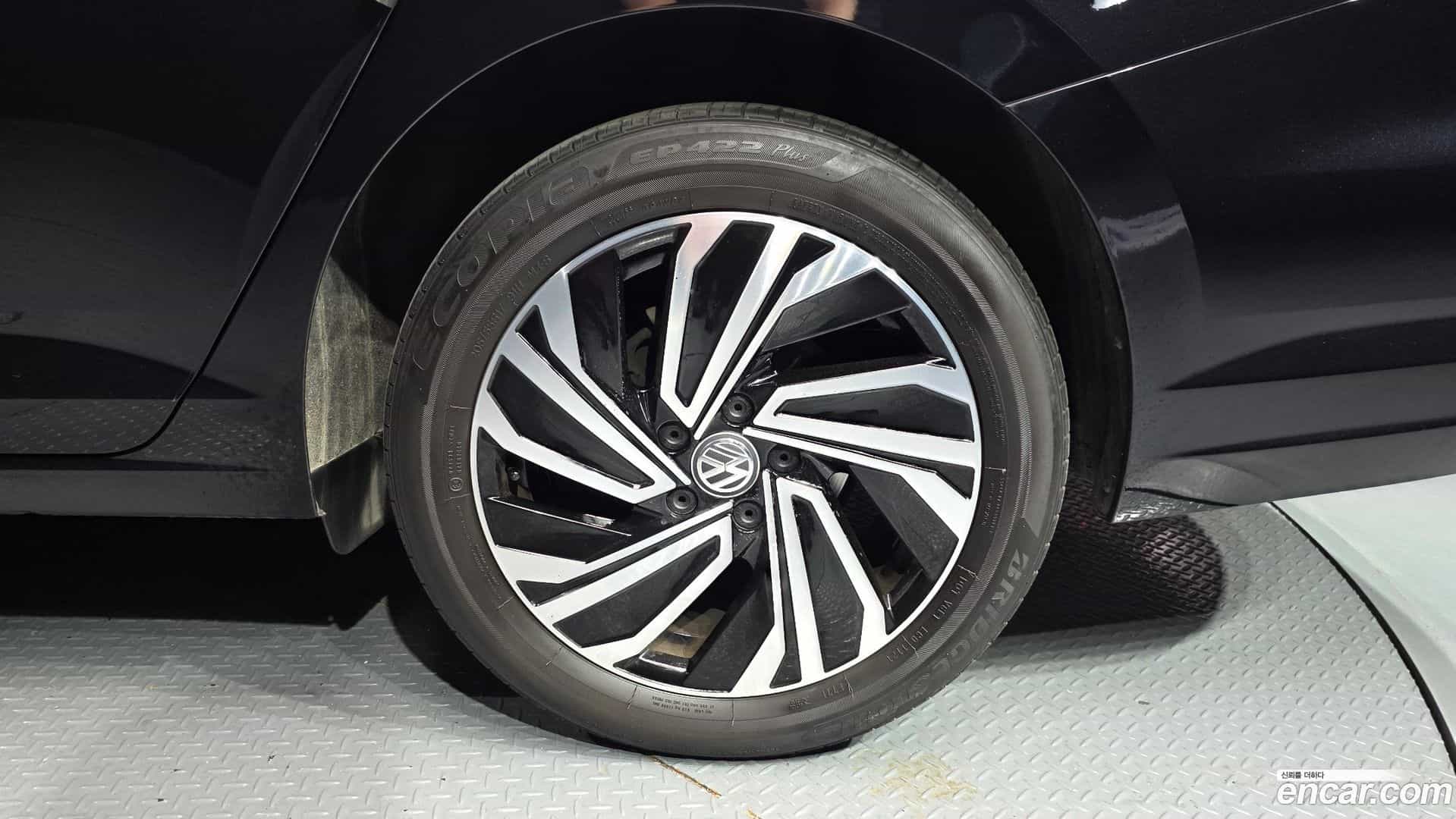 Jetta Volkswagen 2021.6-OUTER-031