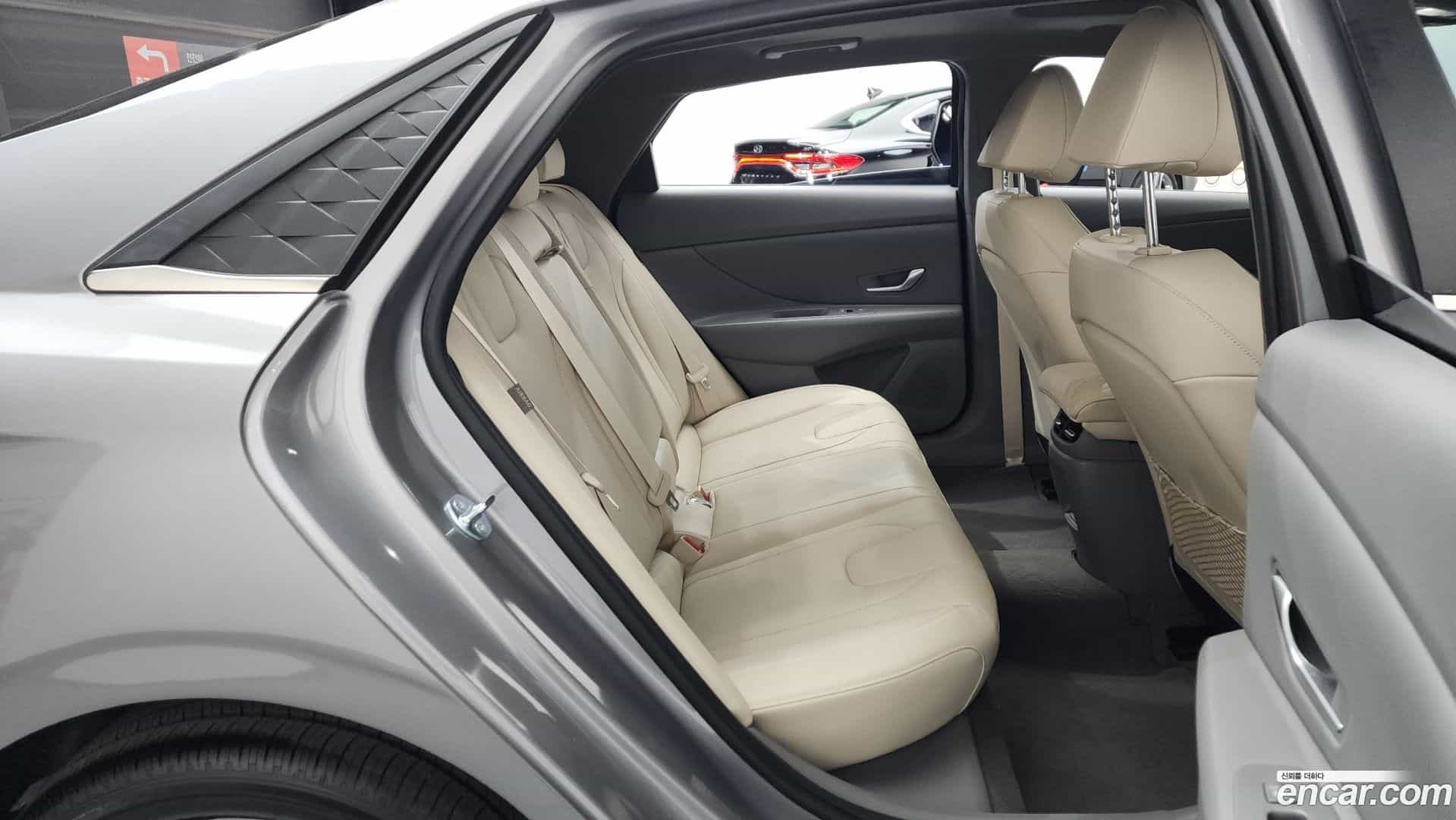 AVANTE Hyundai 2025.4-OPTION-015