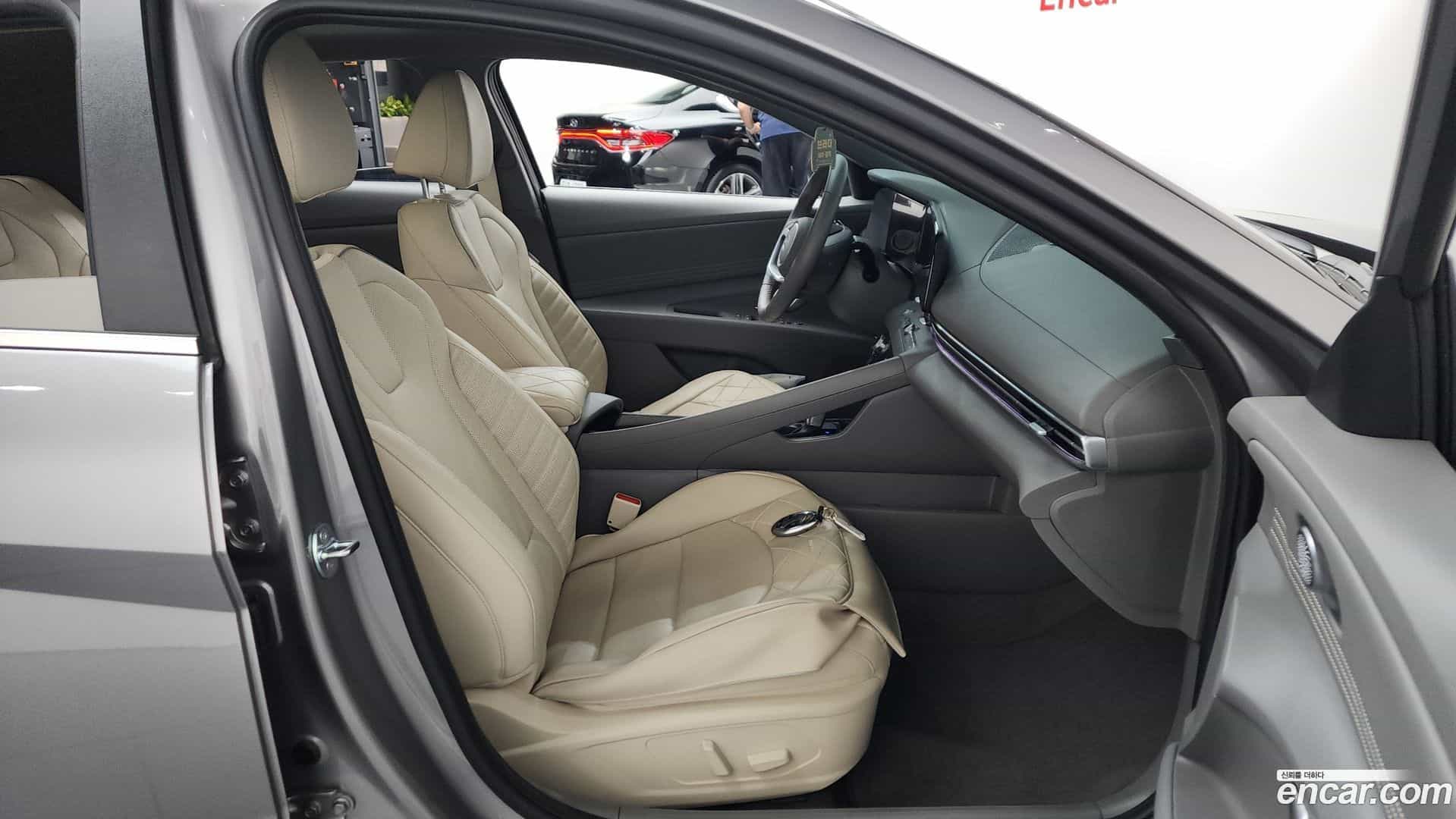 AVANTE Hyundai 2025.4-INNER-036