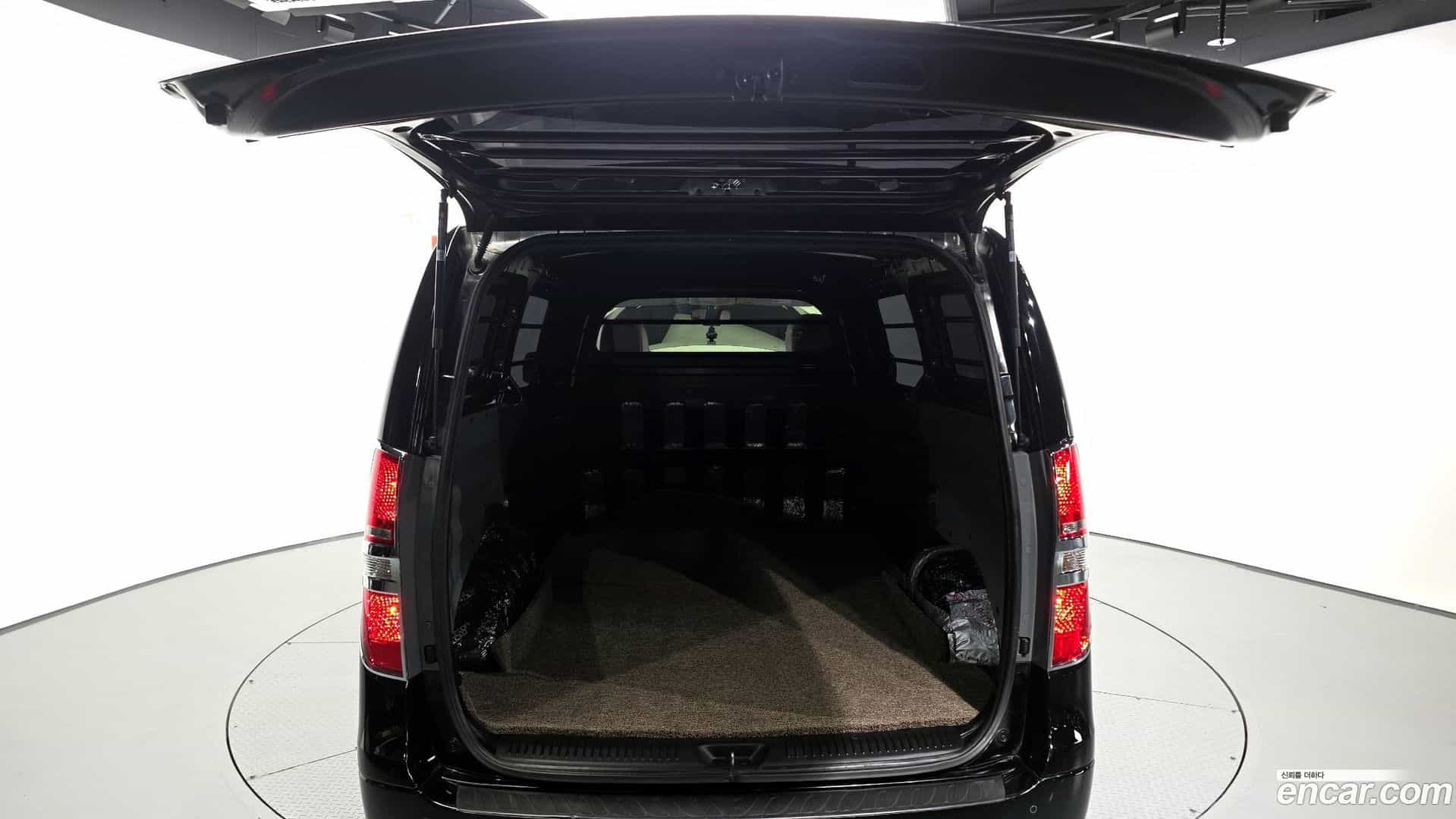 Starex Hyundai 2021.3-OPTION-042