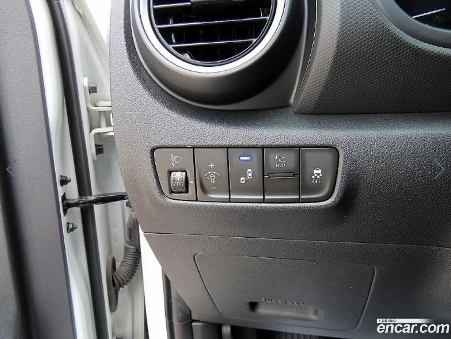 Kona Hyundai 2017.7-OPTION-017