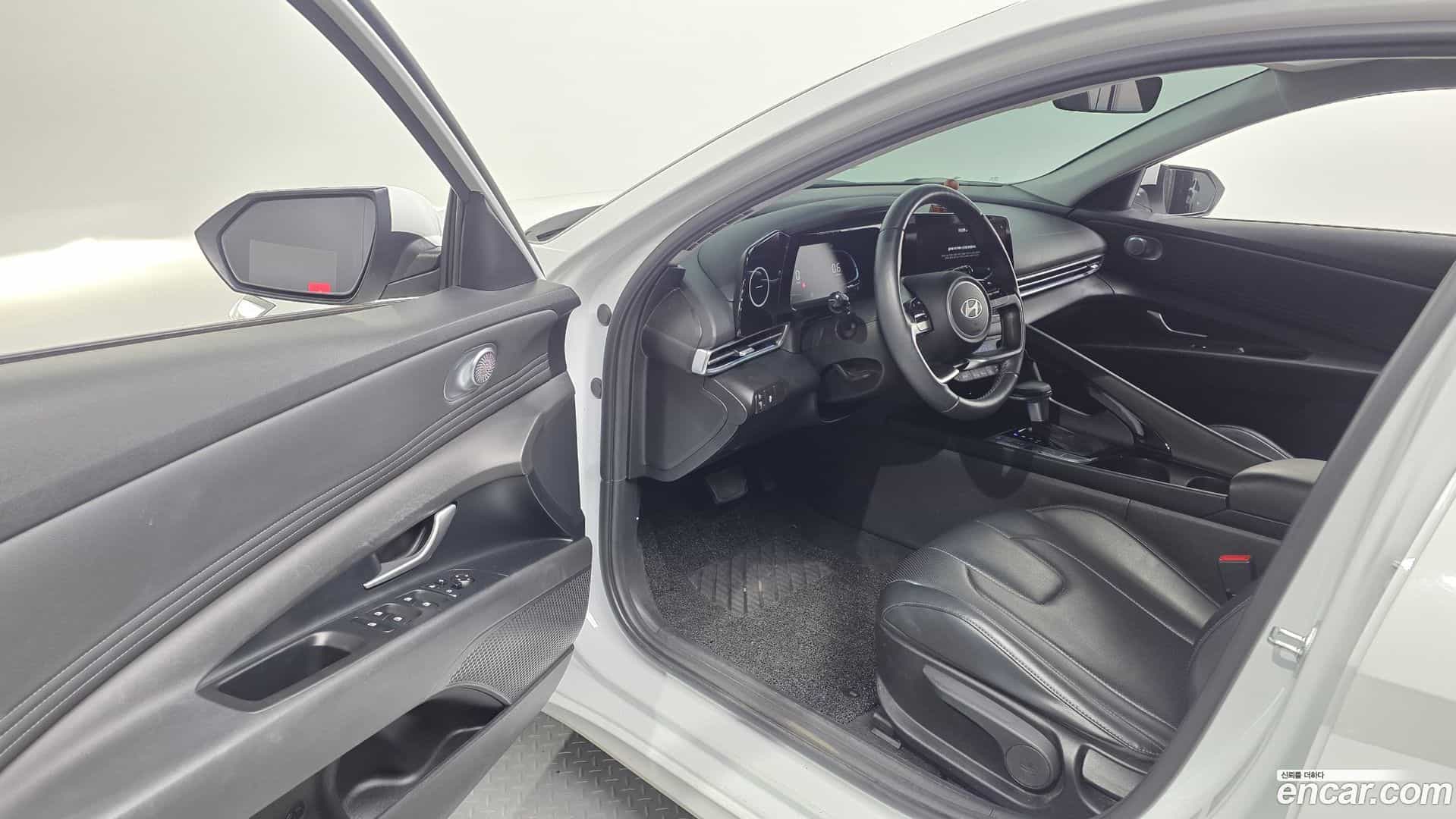 AVANTE Hyundai 2023.5-INNER-010