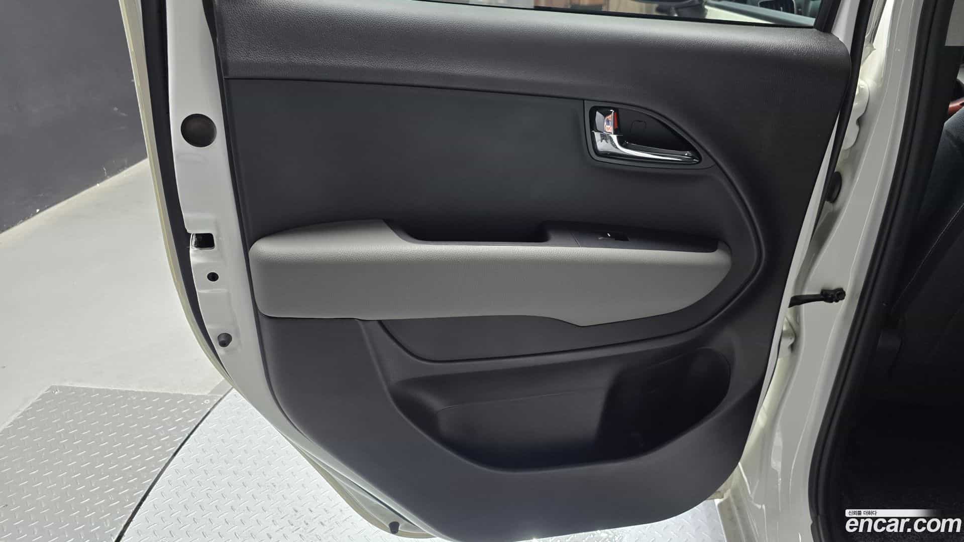 RAY Kia 2022.6-INNER-035