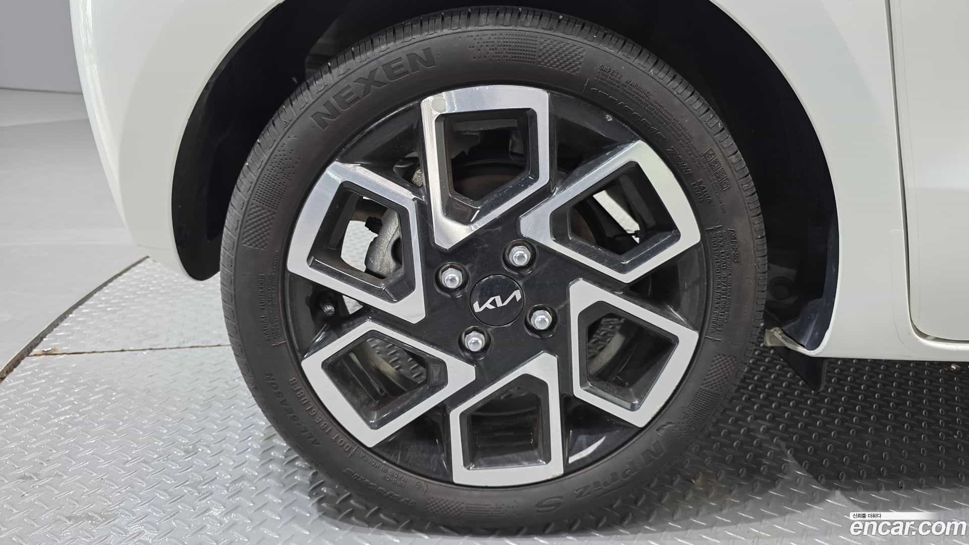 RAY Kia 2025.0-OUTER-005