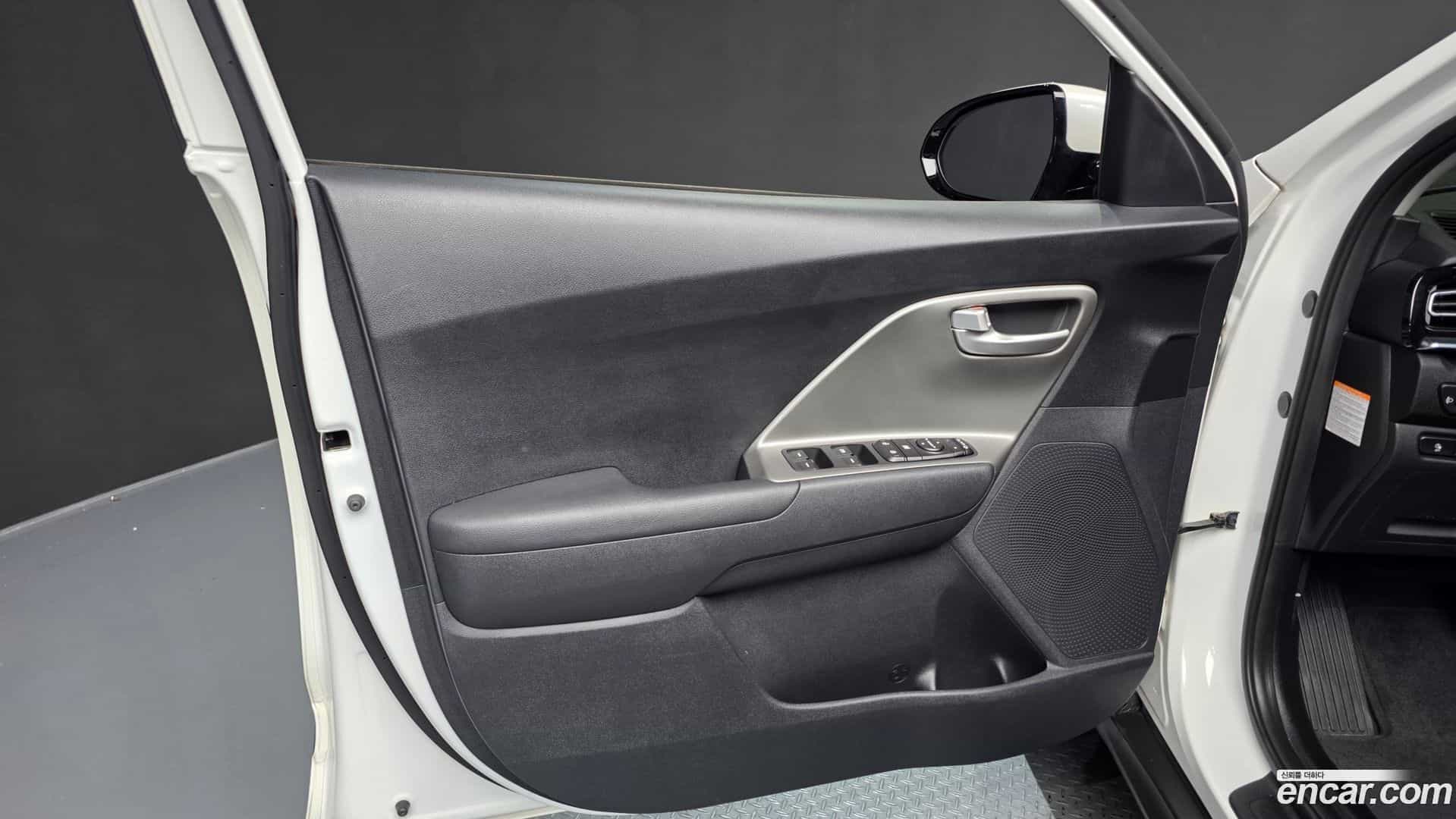 Niro Kia 2022.5-INNER-034