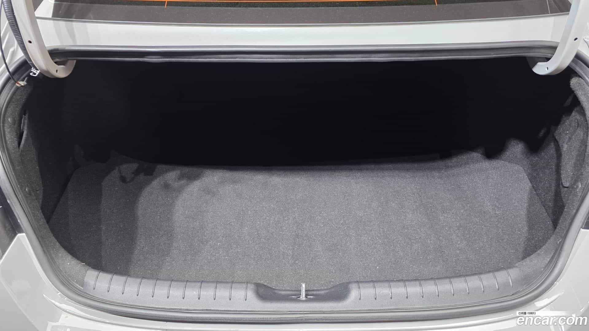 AVANTE Hyundai 2020.11-OPTION-024