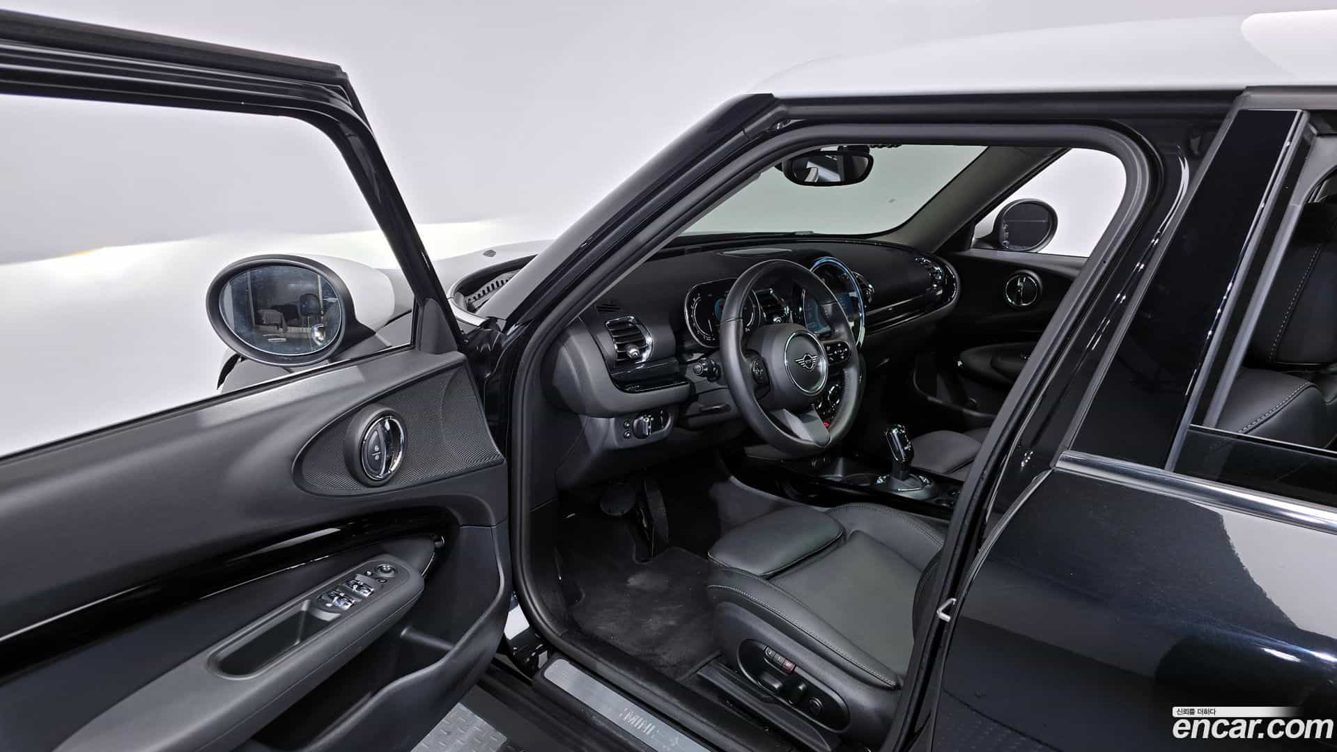 Clubman Mini 2022.5-INNER-010