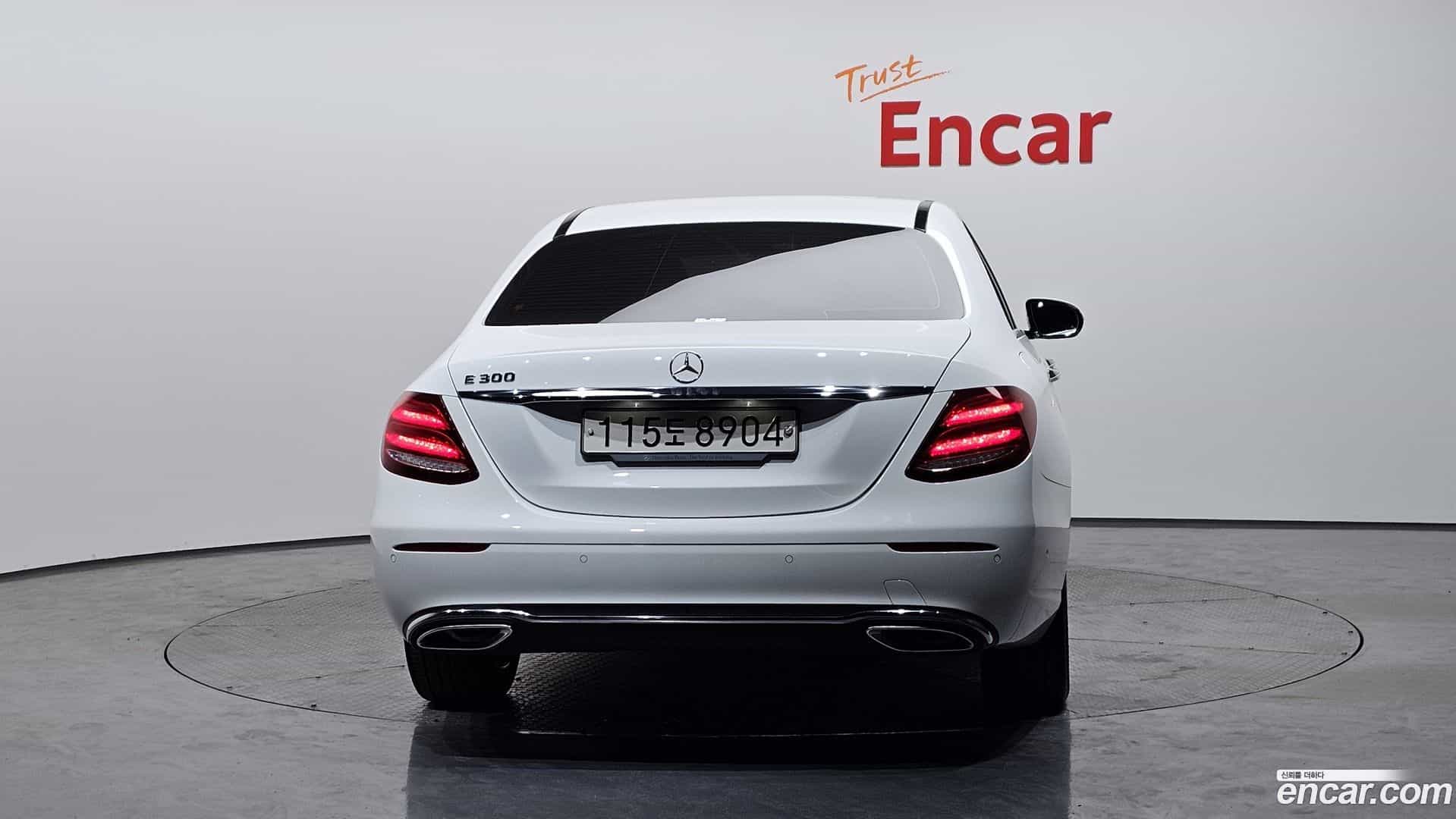 E-Class Mercedes-Benz 2018.10-OUTER-004
