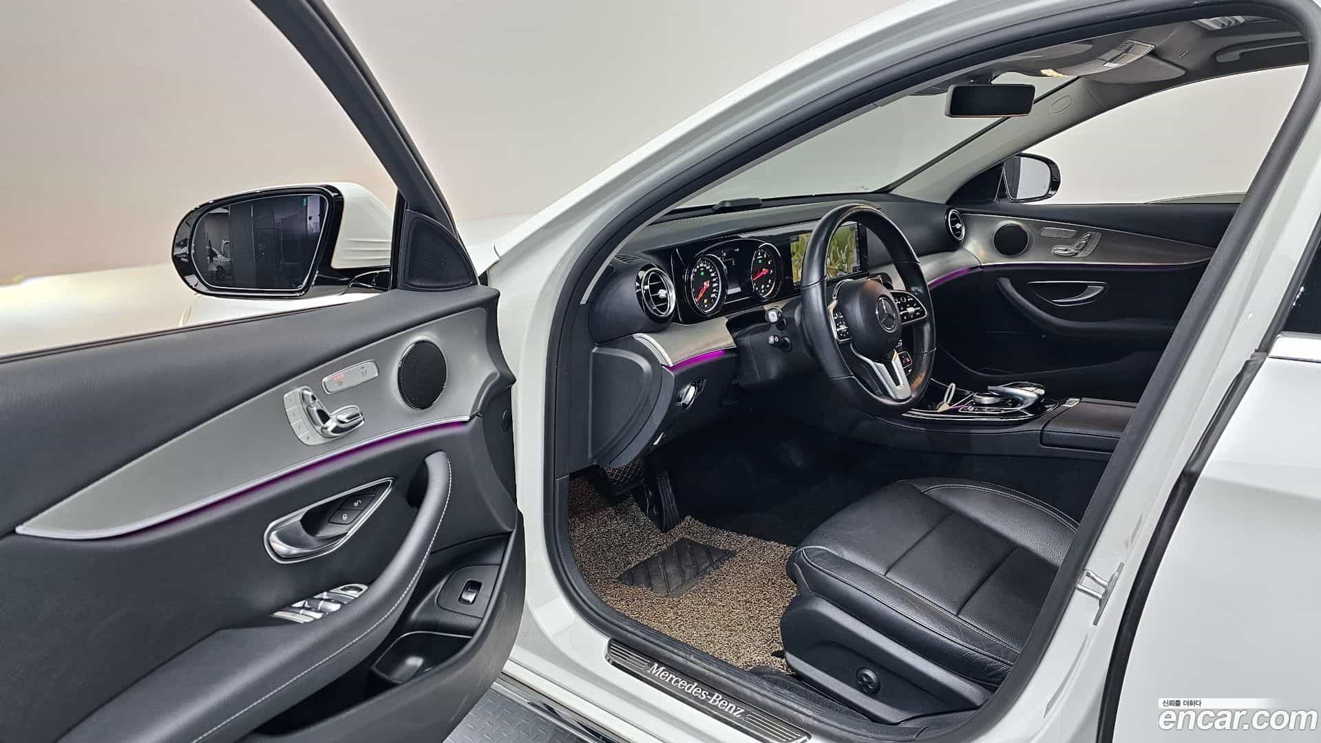E-Class Mercedes-Benz 2018.10-INNER-010