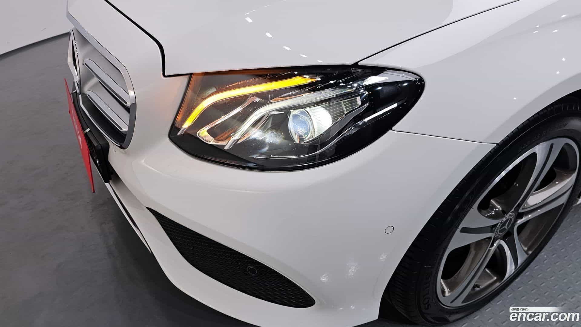 E-Class Mercedes-Benz 2018.10-OUTER-032