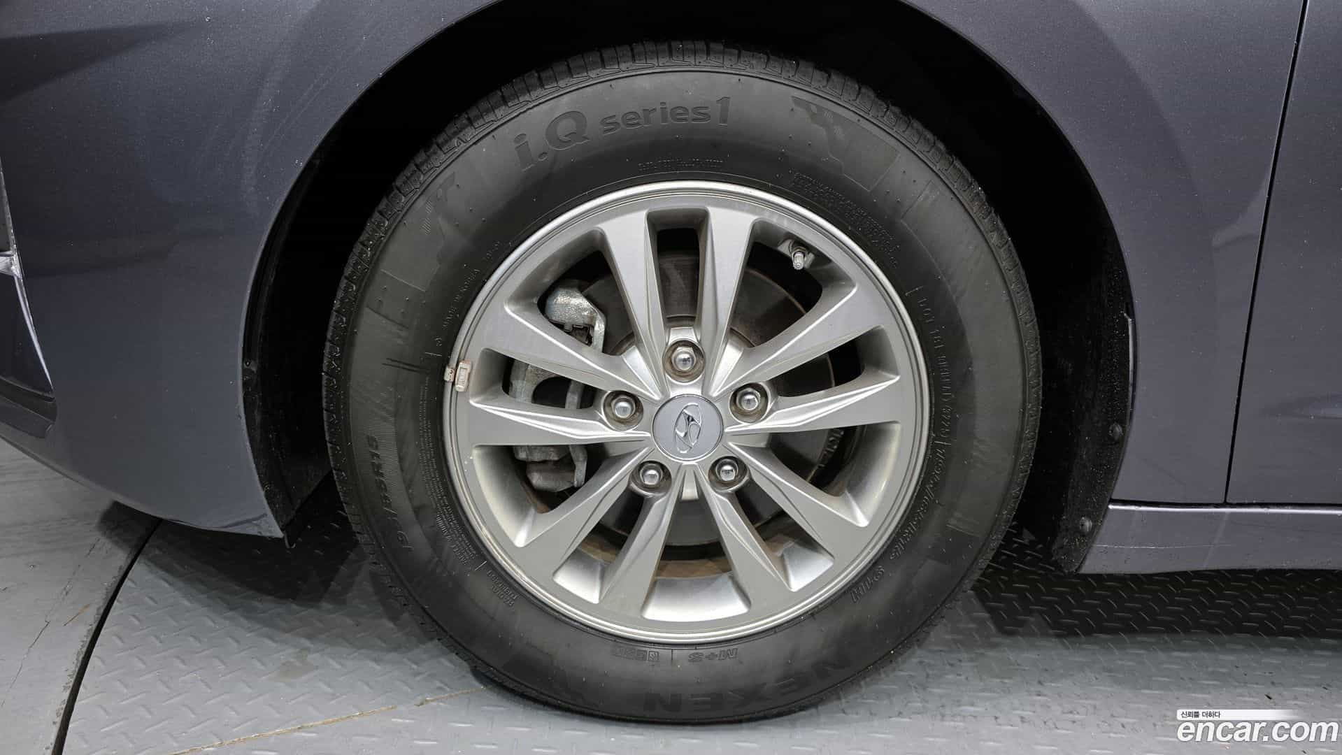 AVANTE Hyundai 2019.0-OUTER-005