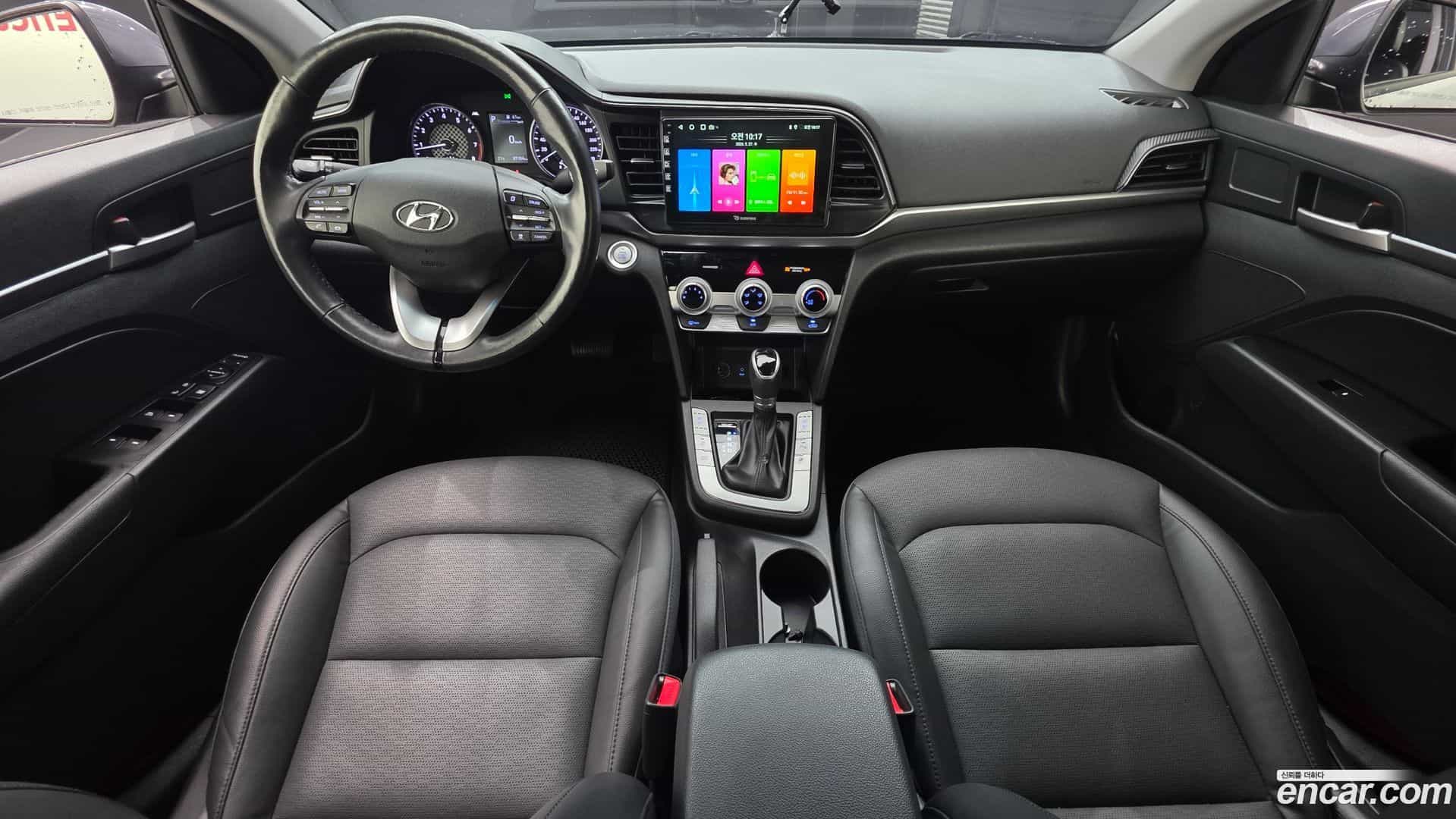 AVANTE Hyundai 2019.0-INNER-007