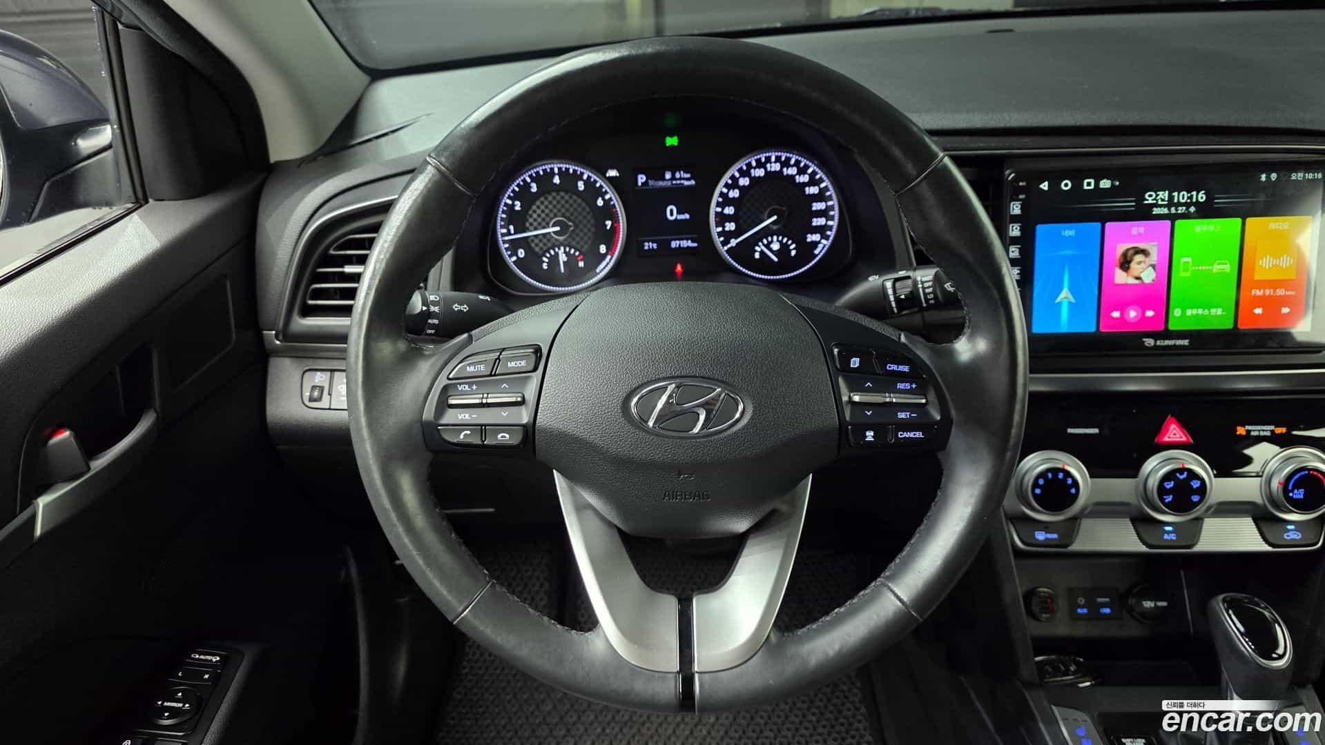 AVANTE Hyundai 2019.0-OPTION-019