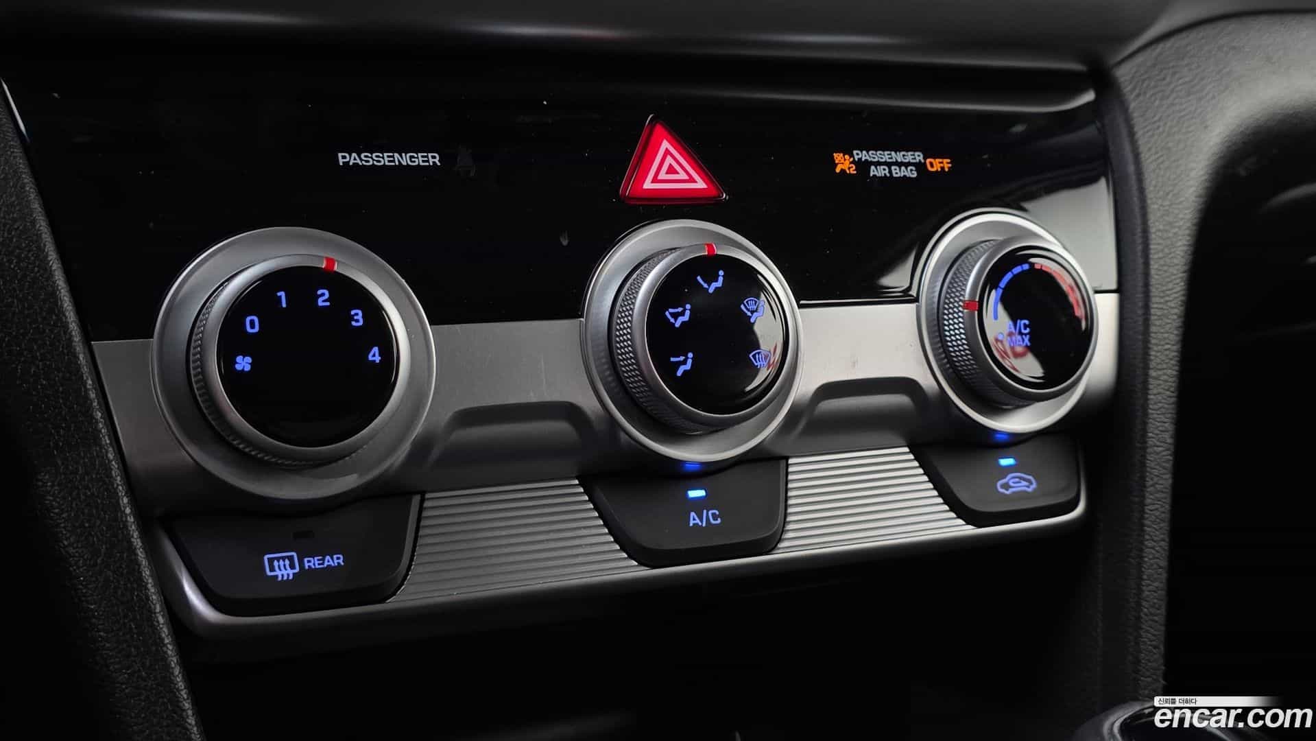 AVANTE Hyundai 2019.0-OPTION-023
