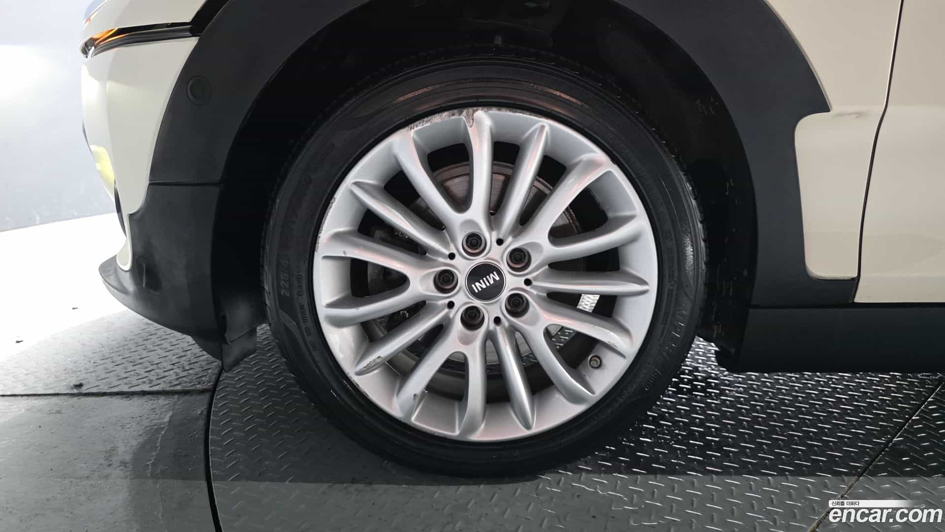 Clubman Mini 2019.7-OUTER-005