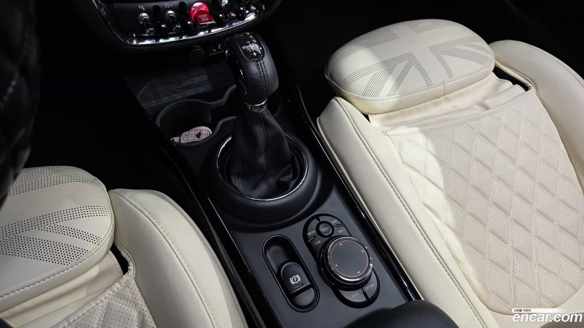 Clubman Mini 2019.7-INNER-009