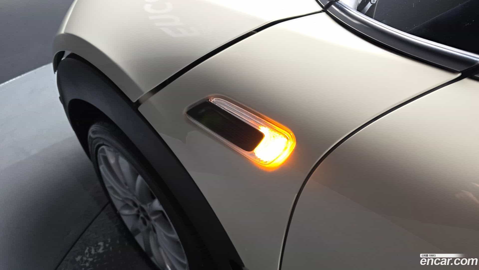 Clubman Mini 2019.7-OPTION-052
