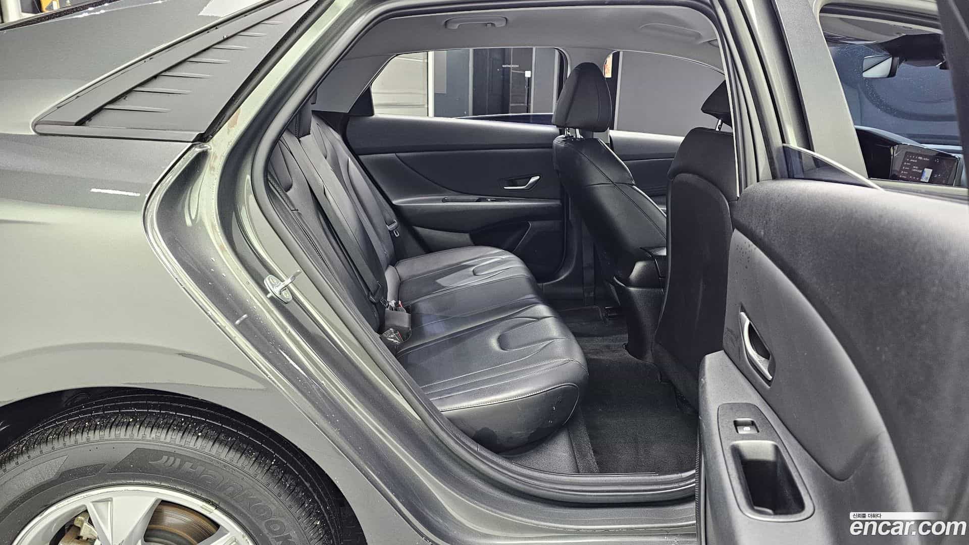 AVANTE Hyundai 2021.4-OPTION-016