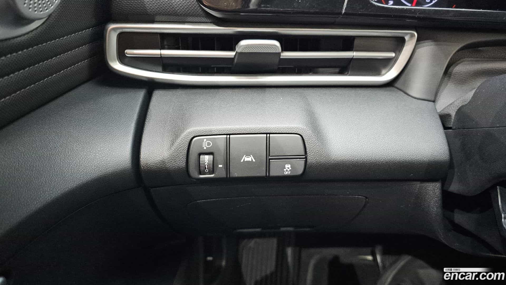 AVANTE Hyundai 2021.4-OPTION-023