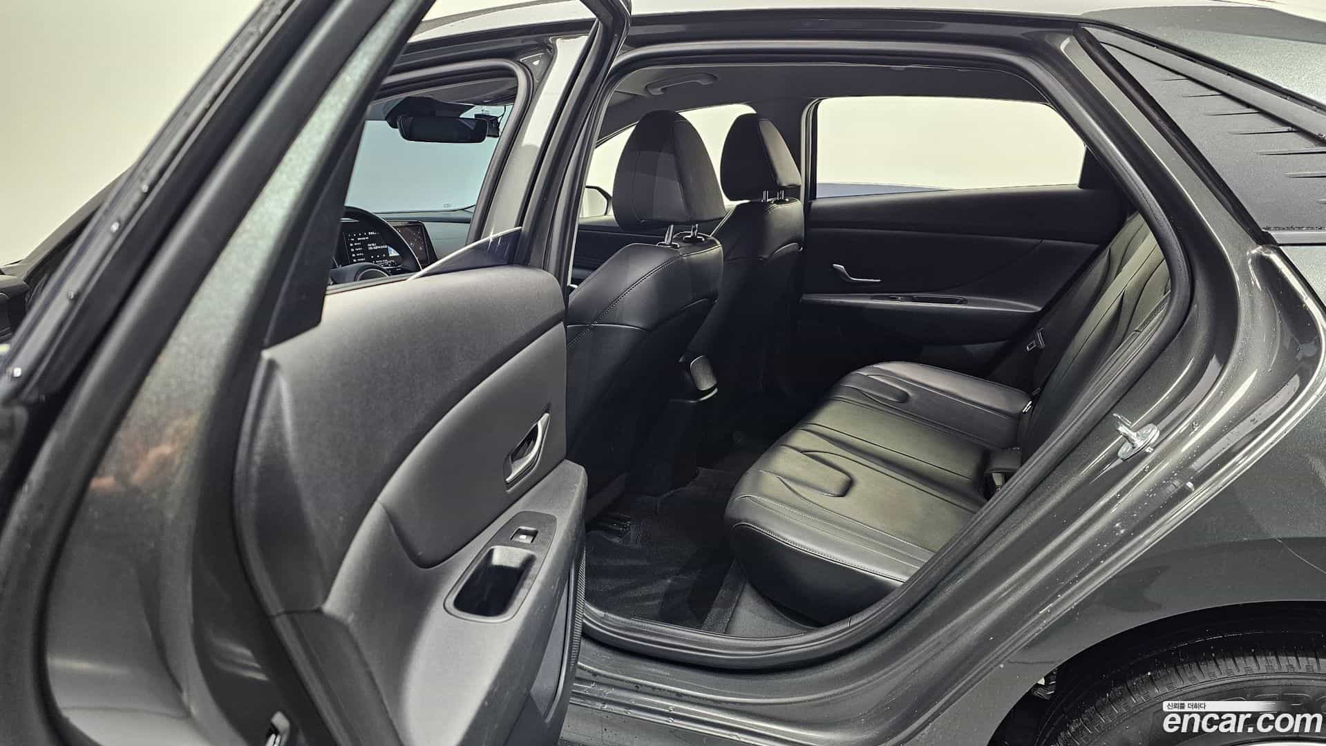 AVANTE Hyundai 2021.4-INNER-036
