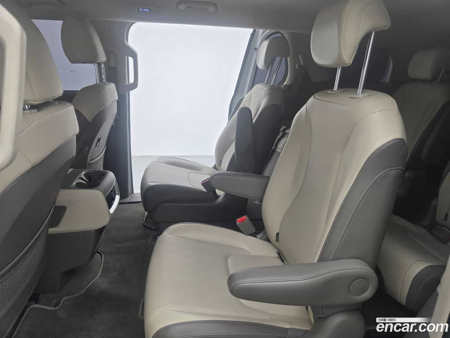 Canival Kia 2022.9-OPTION-016