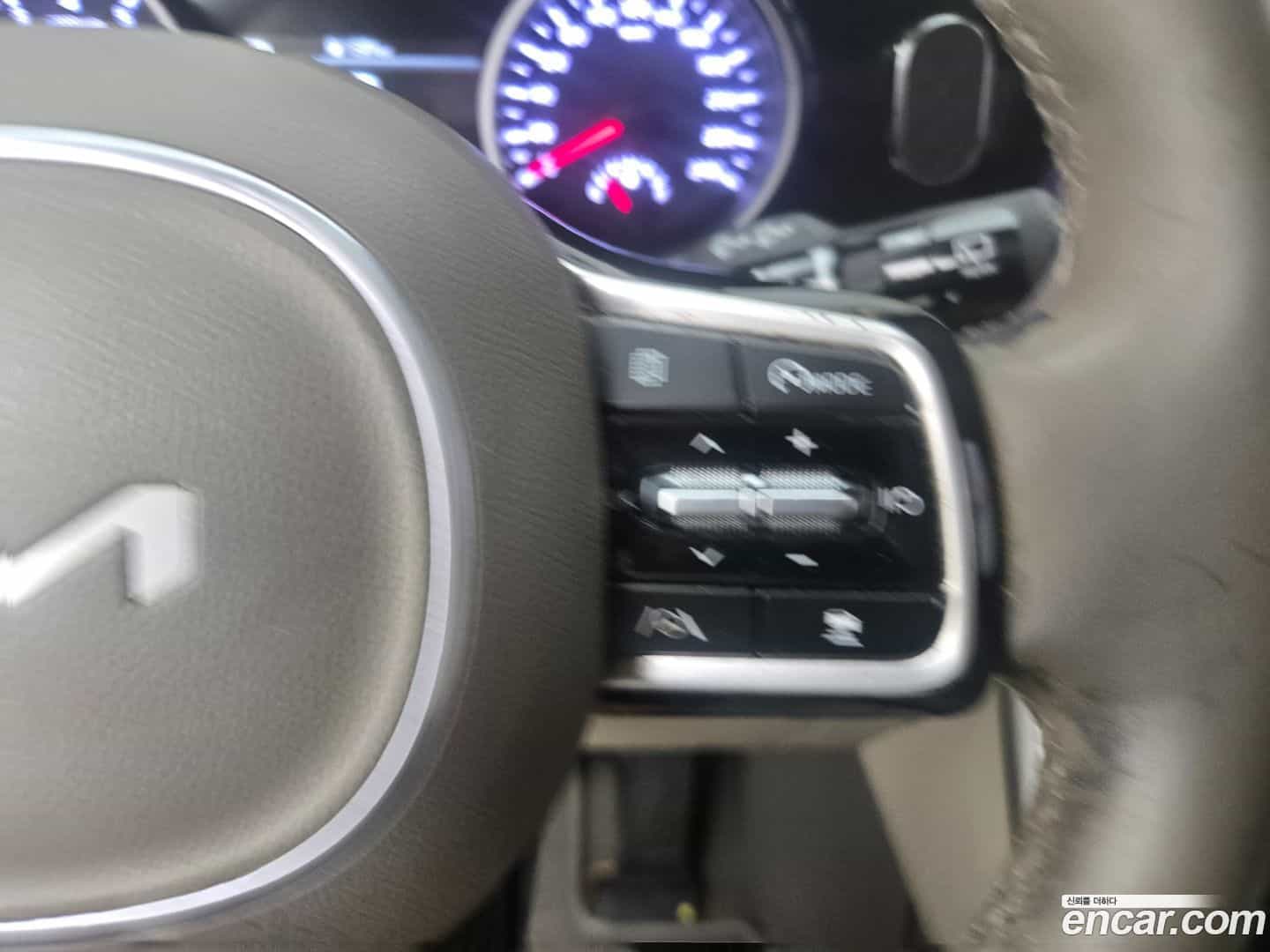 Canival Kia 2022.9-OPTION-021