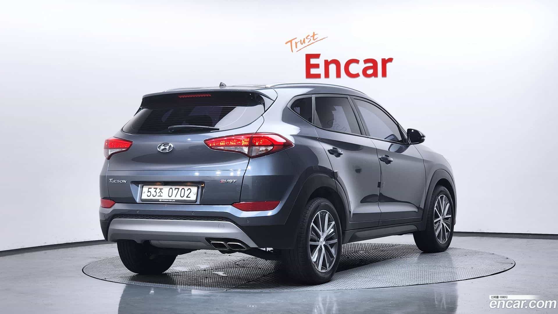 Tucson Hyundai 2016.2-OUTER-002