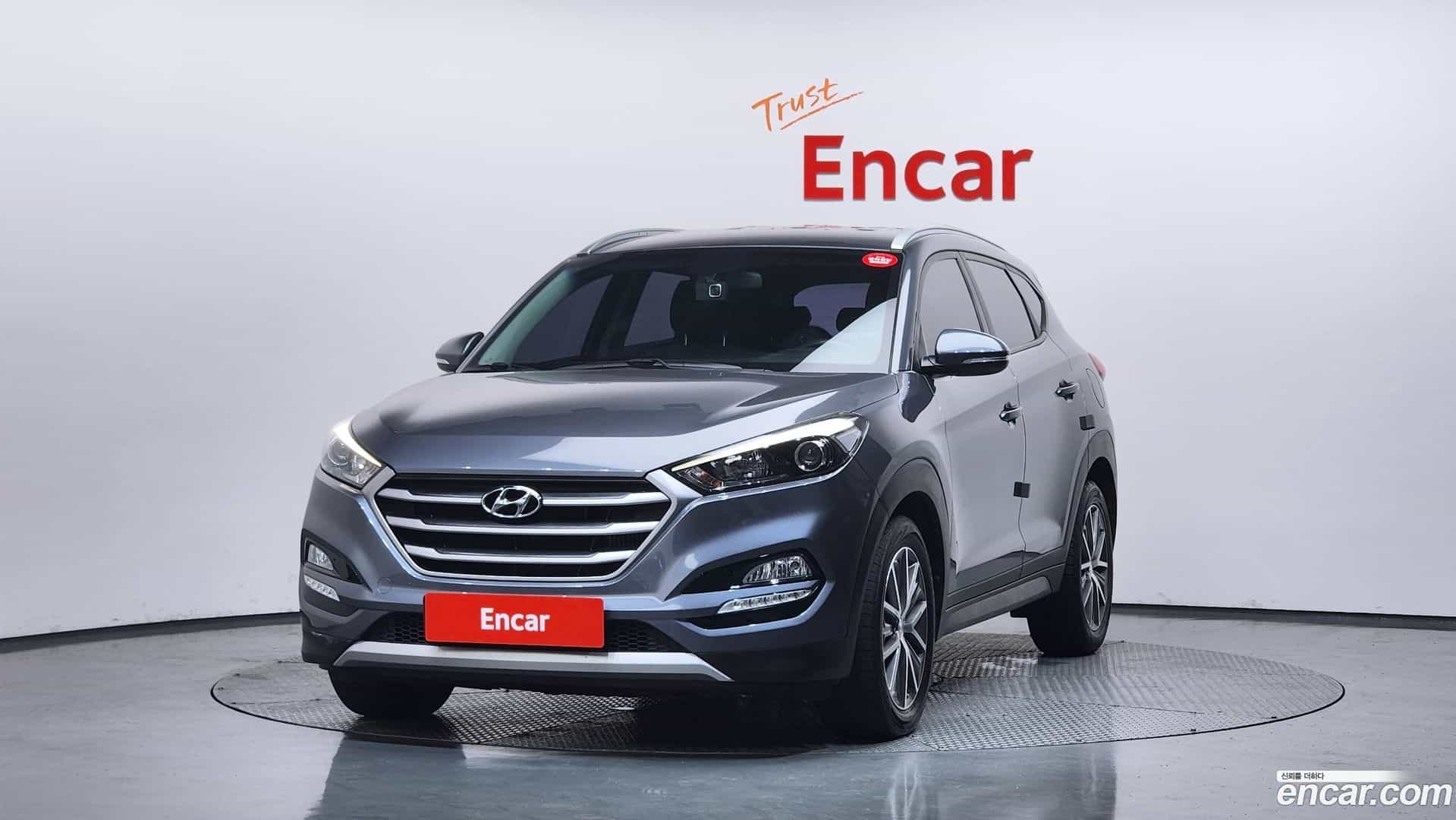 Tucson Hyundai 2016.2-OUTER-003